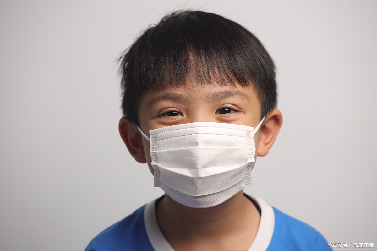 但是夏天长时间戴口罩,不仅闷热不透气