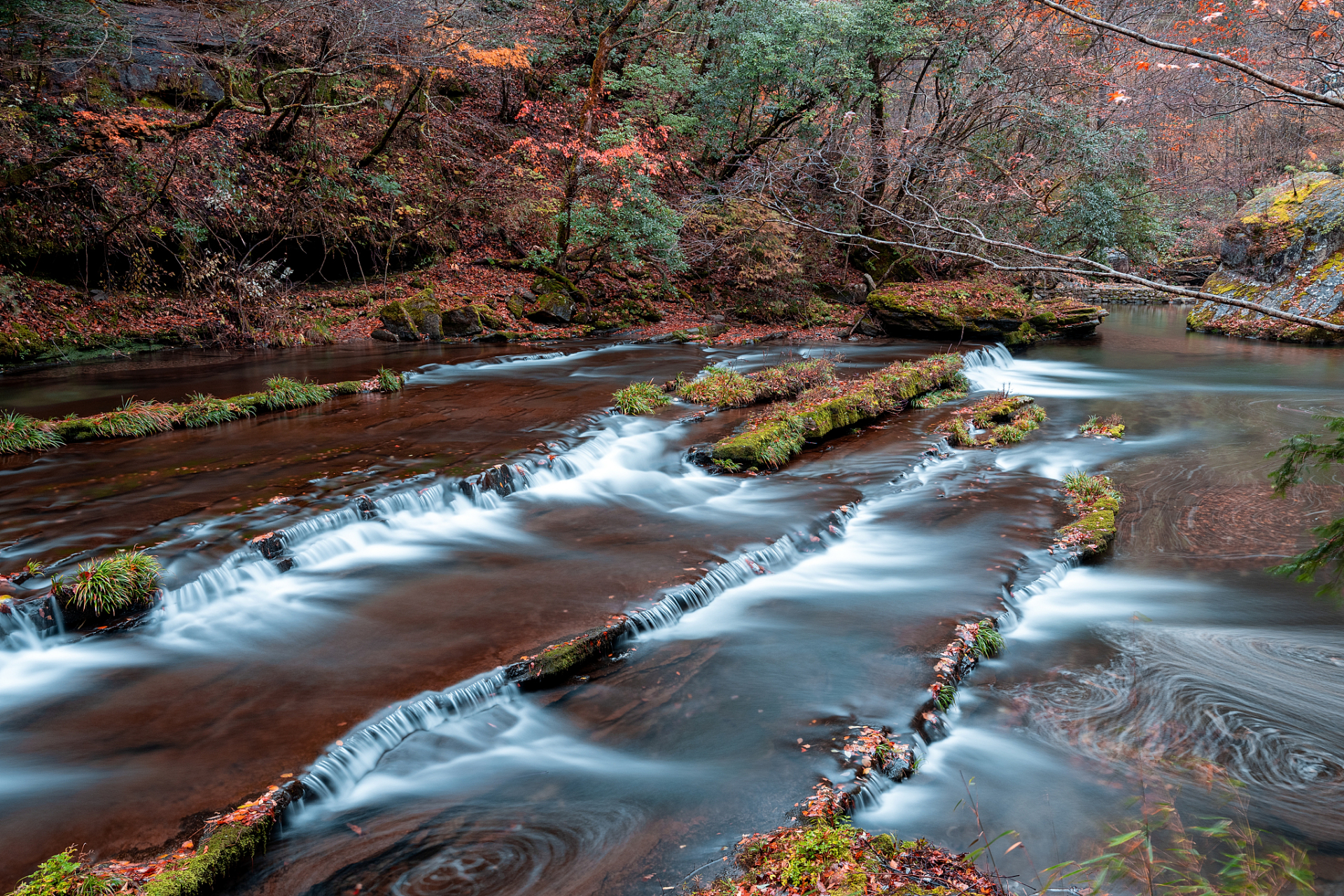 四季景色各异,是放松心情,享受自然的绝佳之地.[原文:宝鸡红河谷在