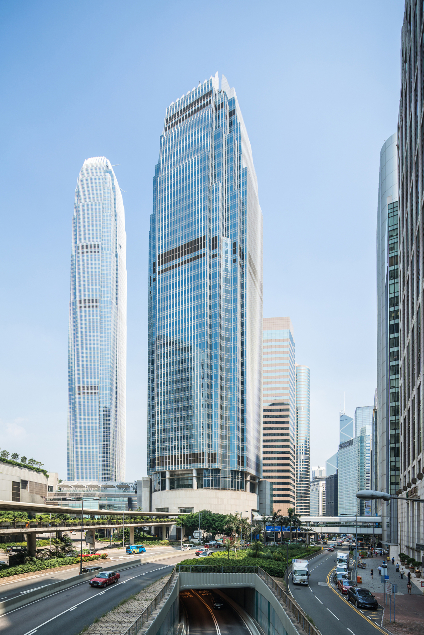 中国第一高楼深圳世茂深港国际中心再度拍卖,结果降价26亿没卖出去!