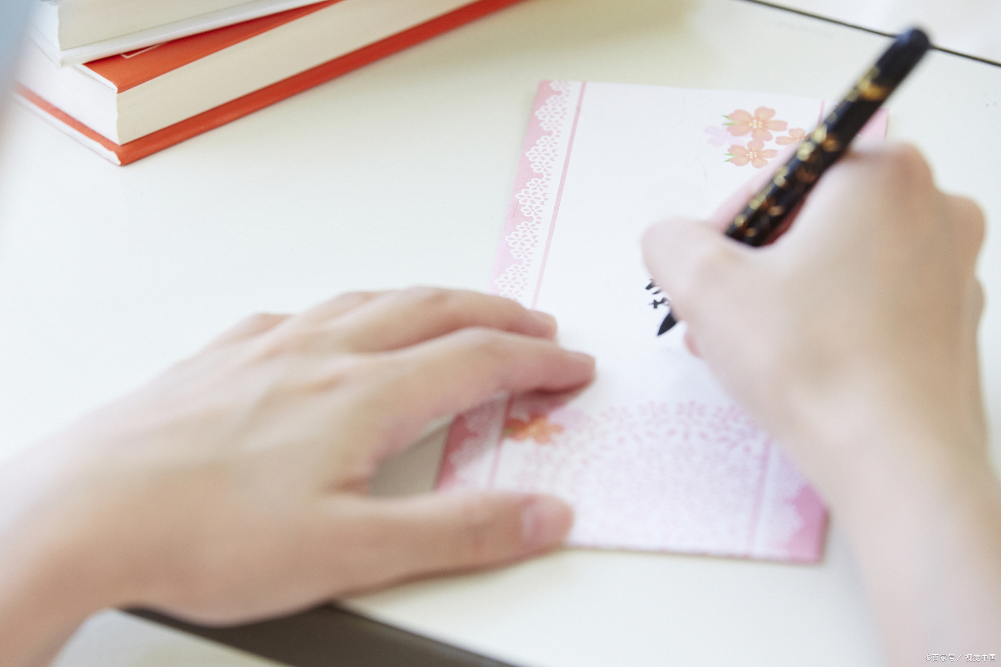 不会写书评的进,掌握这3种写作方法,你也能写出高质量的文章