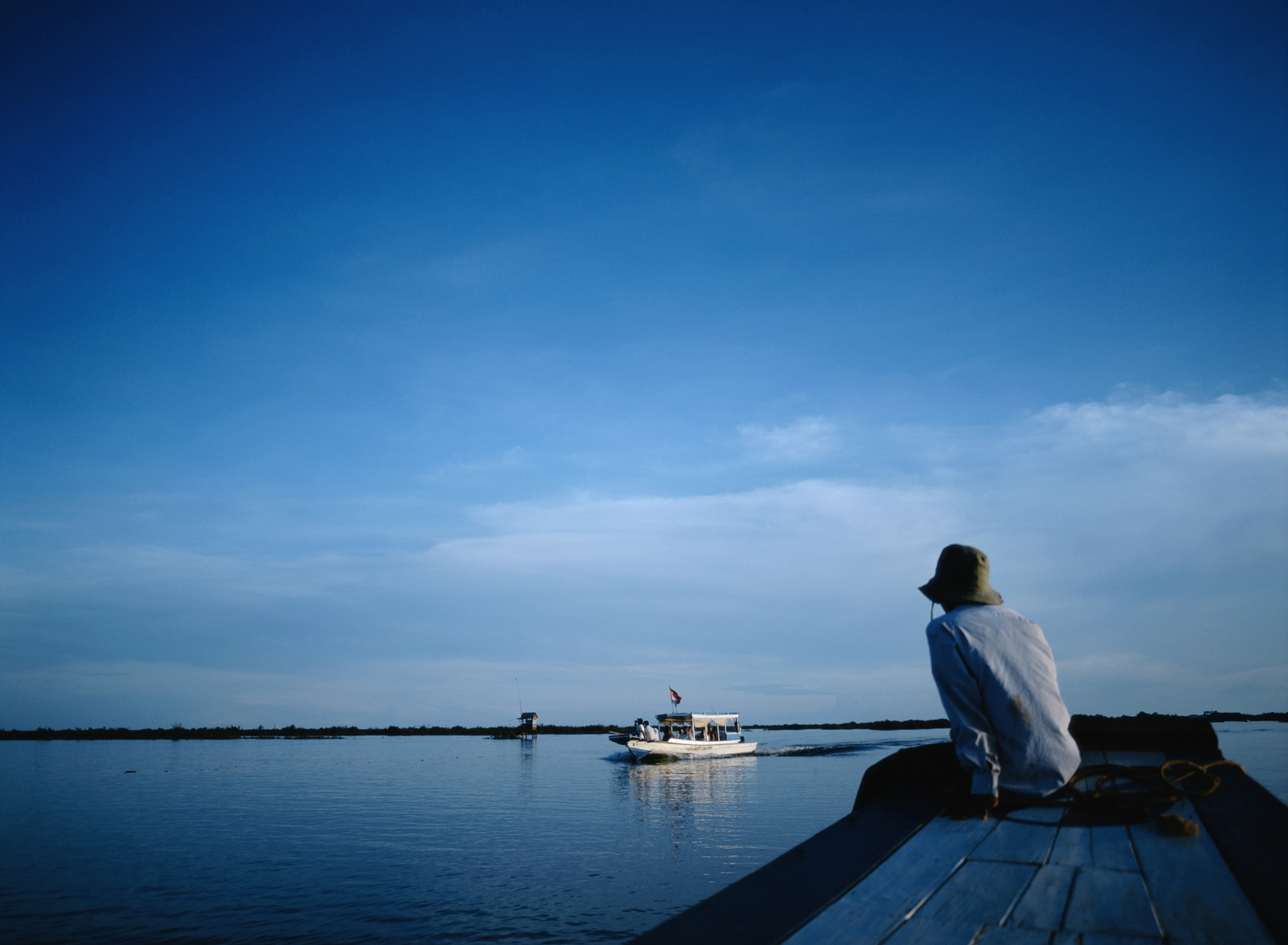 为了培养内心的平和与宁静,我们可以尝试以下几种方法.