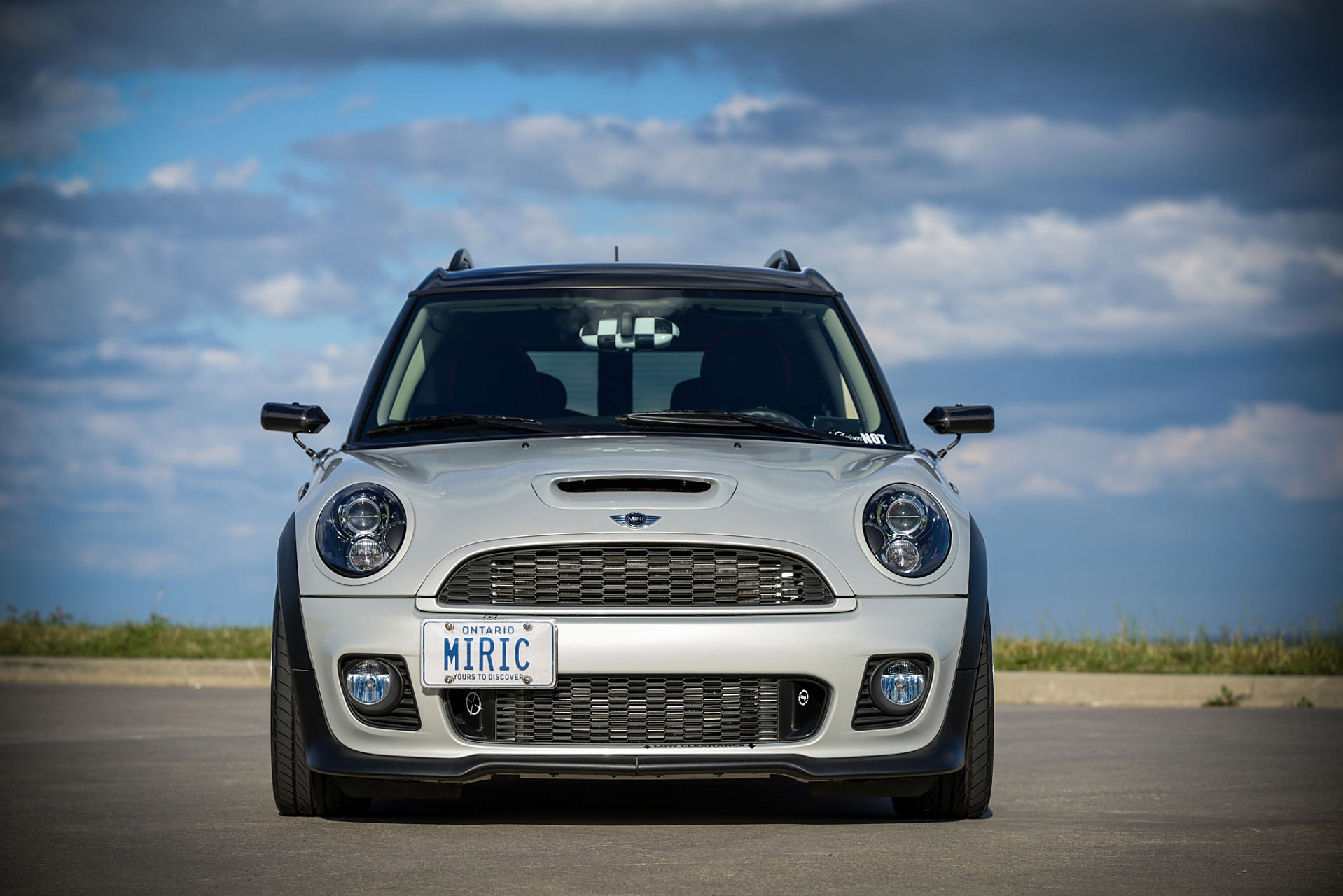 上海车展奇葩事情真多,前有特斯拉车主大闹展台,今有宝马mini区别对待