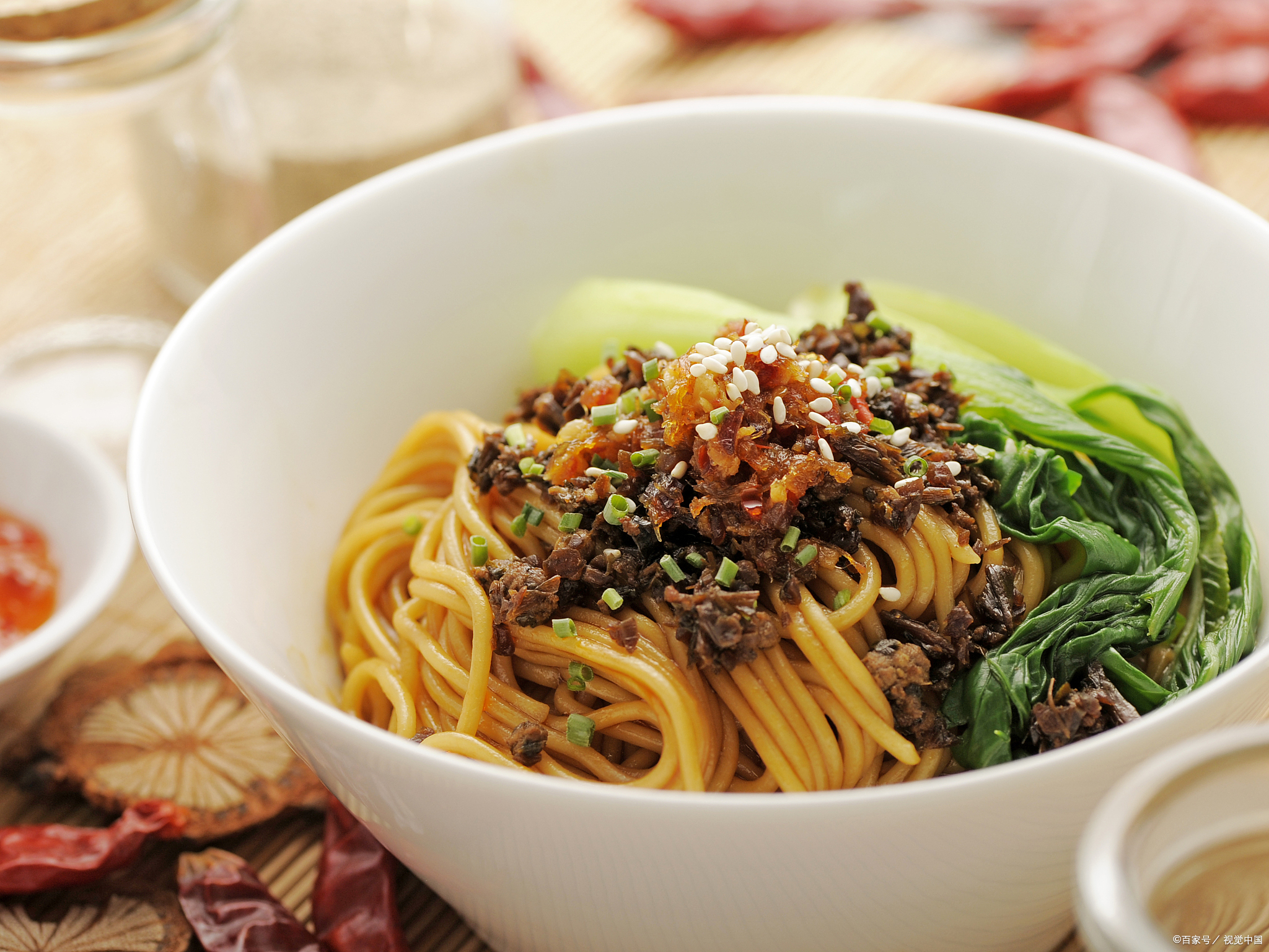 你吃过最难忘的一道美味是什么?  在我们的生活中,总有一些美味让我们