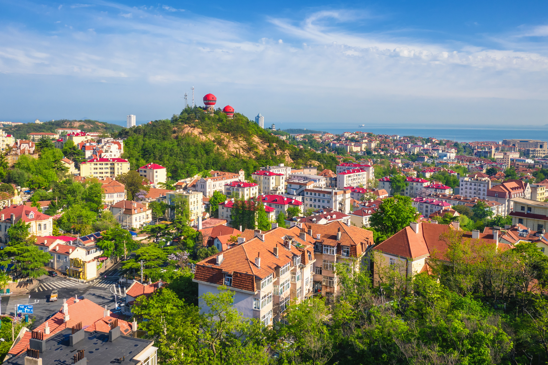 青岛,这座位于中国东海岸的城市,因其独特的海滨风光和深厚的文化底蕴