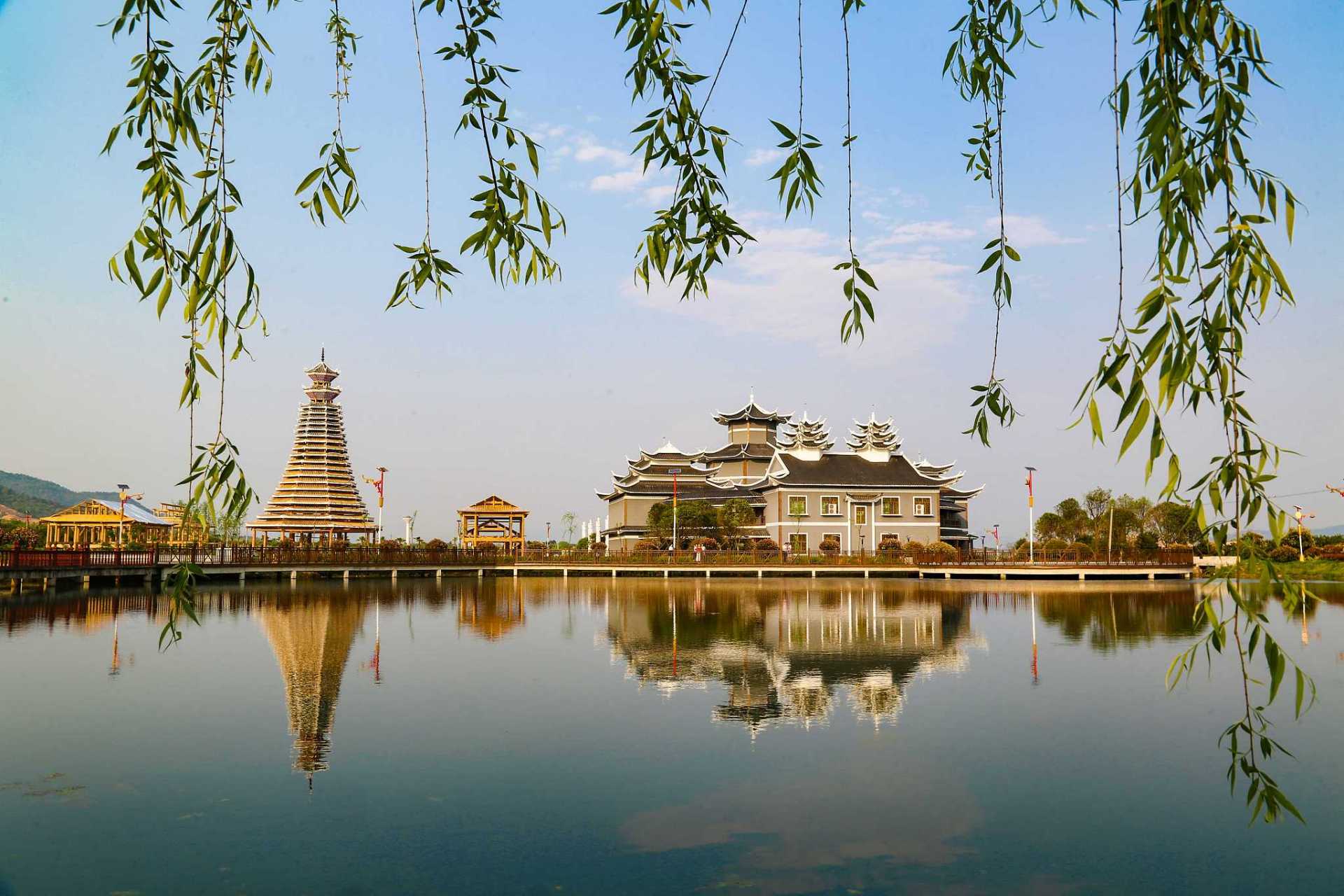 江西吉安旅游必去十大景点 1,井冈山:红色革命的摇篮; 2,羊狮慕风景区