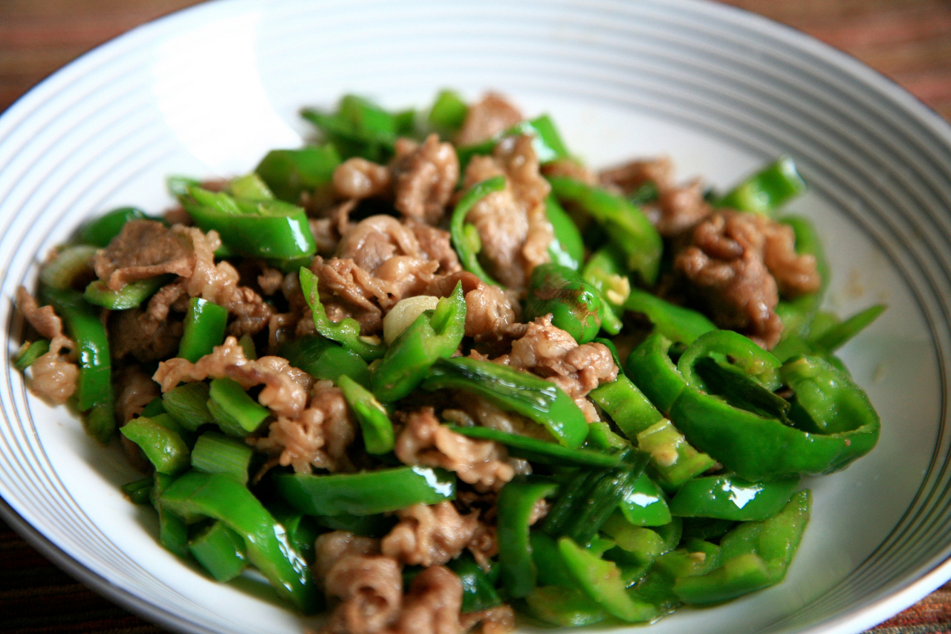 青椒炒肉,家常美味,简单又下饭!