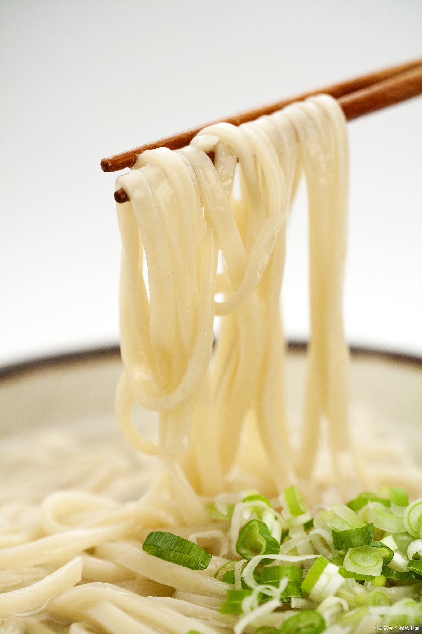 从妈妈的厨房到你的餐桌,阳春面让你重拾那份温暖