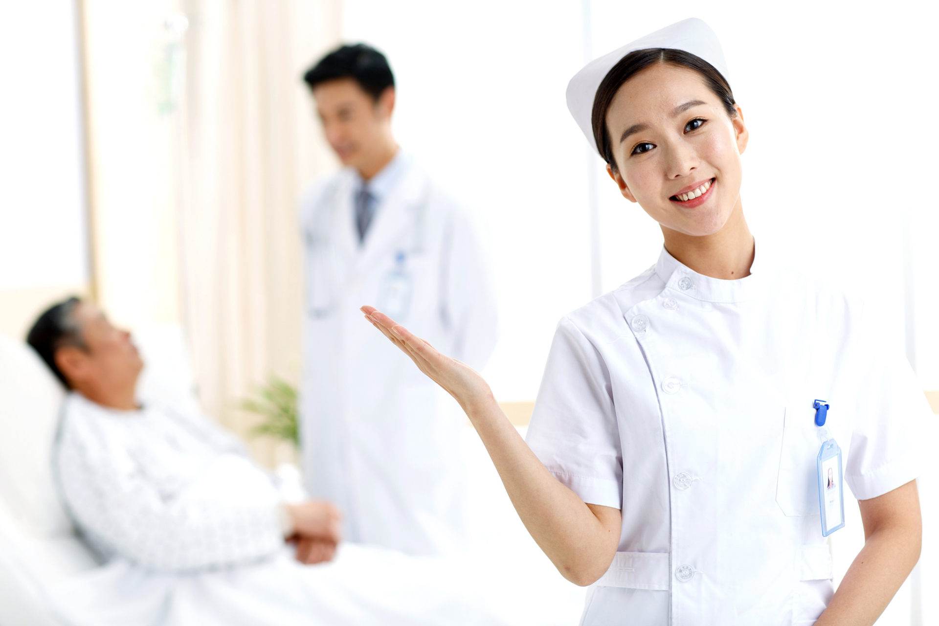 护理专业也是一个充满挑战和机遇的职业领域,它需要学生们付出努力和