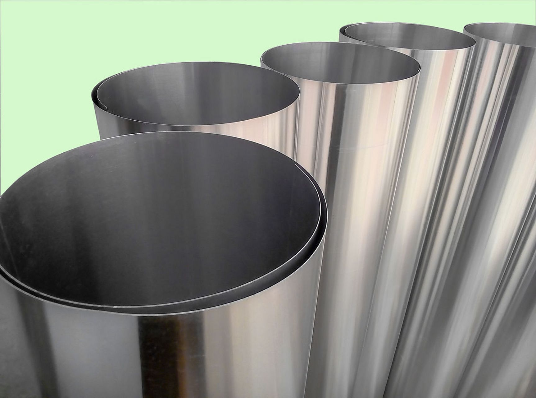 铝箔复合膜是一种由pet,al,cpp,pe等材料组成的包装材料,需要注意其