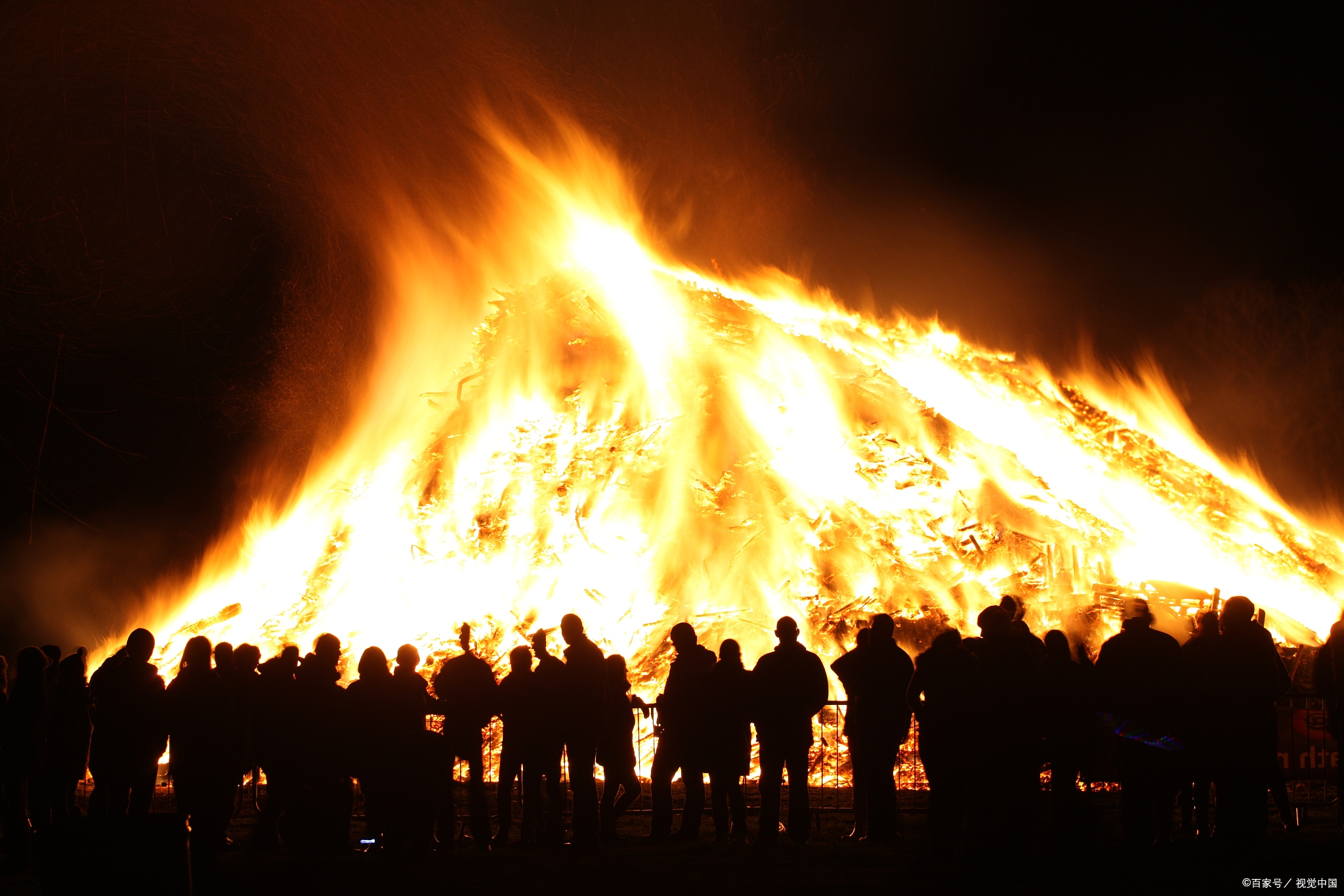 想象一下火把节(彝族火把节)火把壁纸