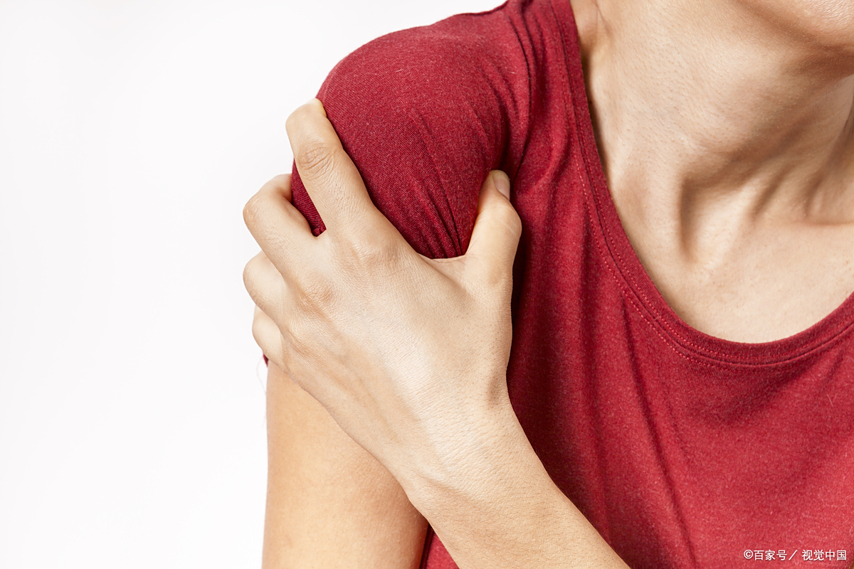 一动作,如打字,搬重物等,会使胳膊的肌肉疲劳,产生乳酸堆积,导致疼痛