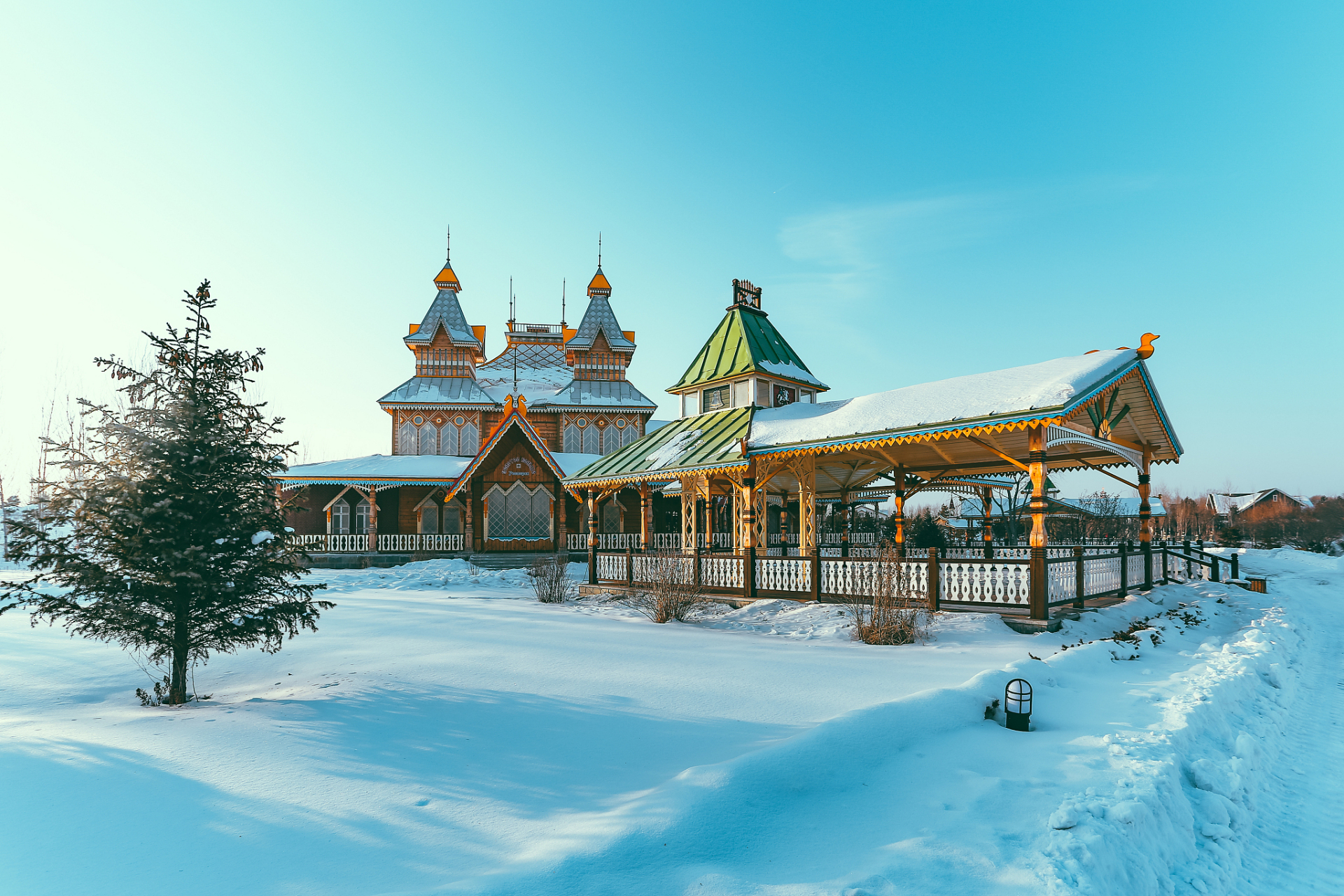 黑龙江省内热门旅游景点路线推荐:  93国庆期间,正是黑龙江省秋意