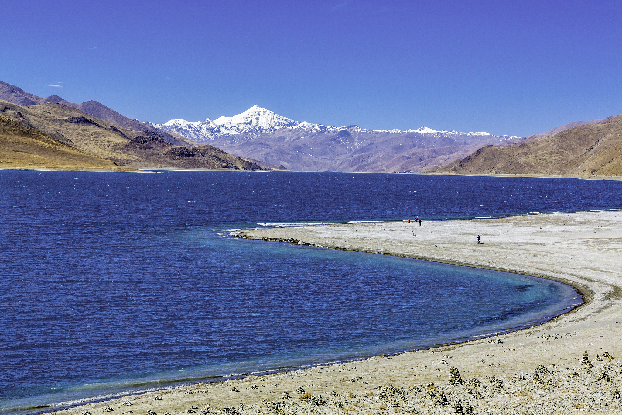 西藏羊卓雍措,人间仙境探秘之旅  地点推荐:西藏三大圣湖之一的羊卓雍