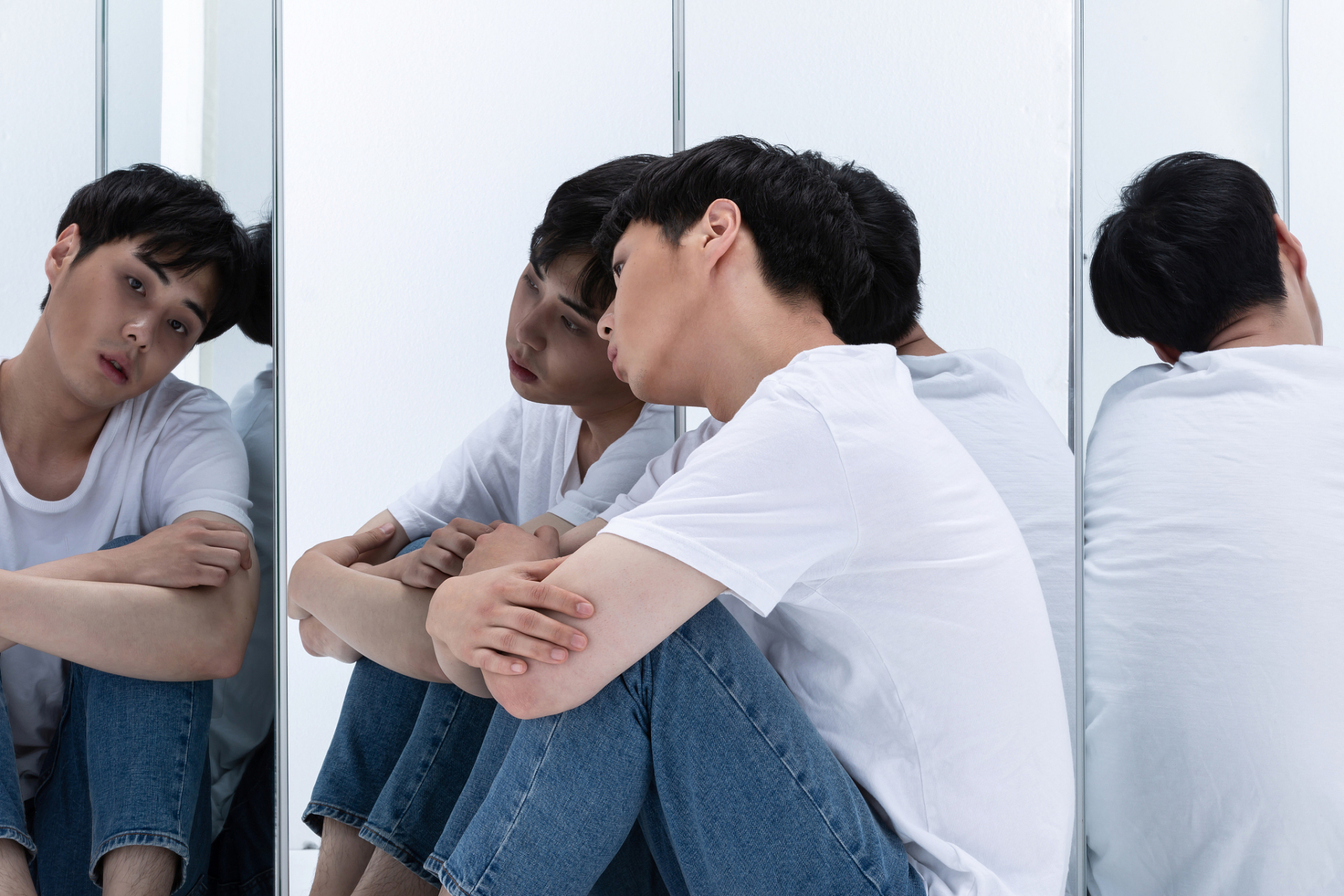 大姑病重已处于弥留状态,她儿子今早上给我爸爸视频:"大舅,你能来见我