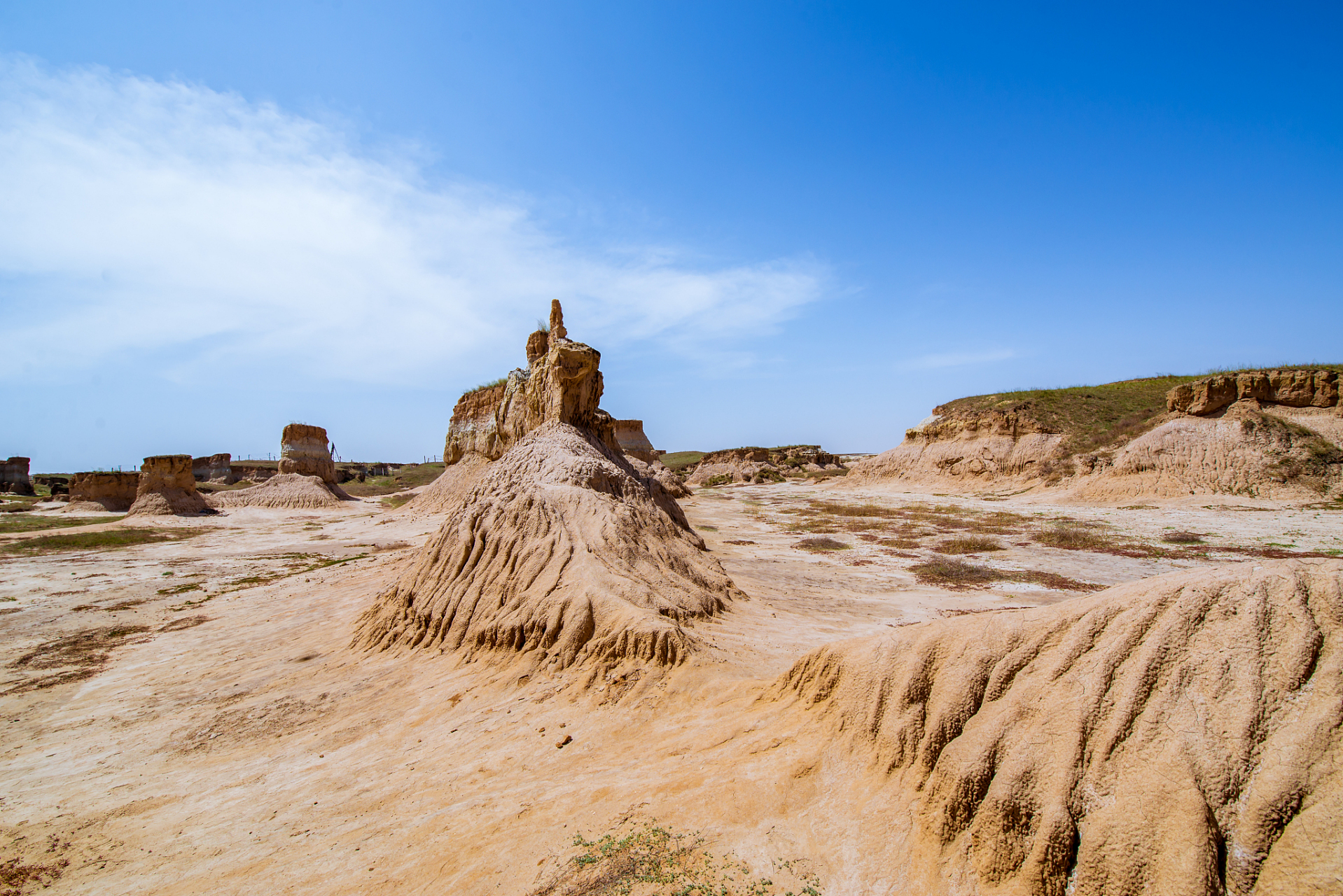 嬉行记# 敦煌五墩烽燧遗址,这个古老而神秘的地方,承载着历史的记忆