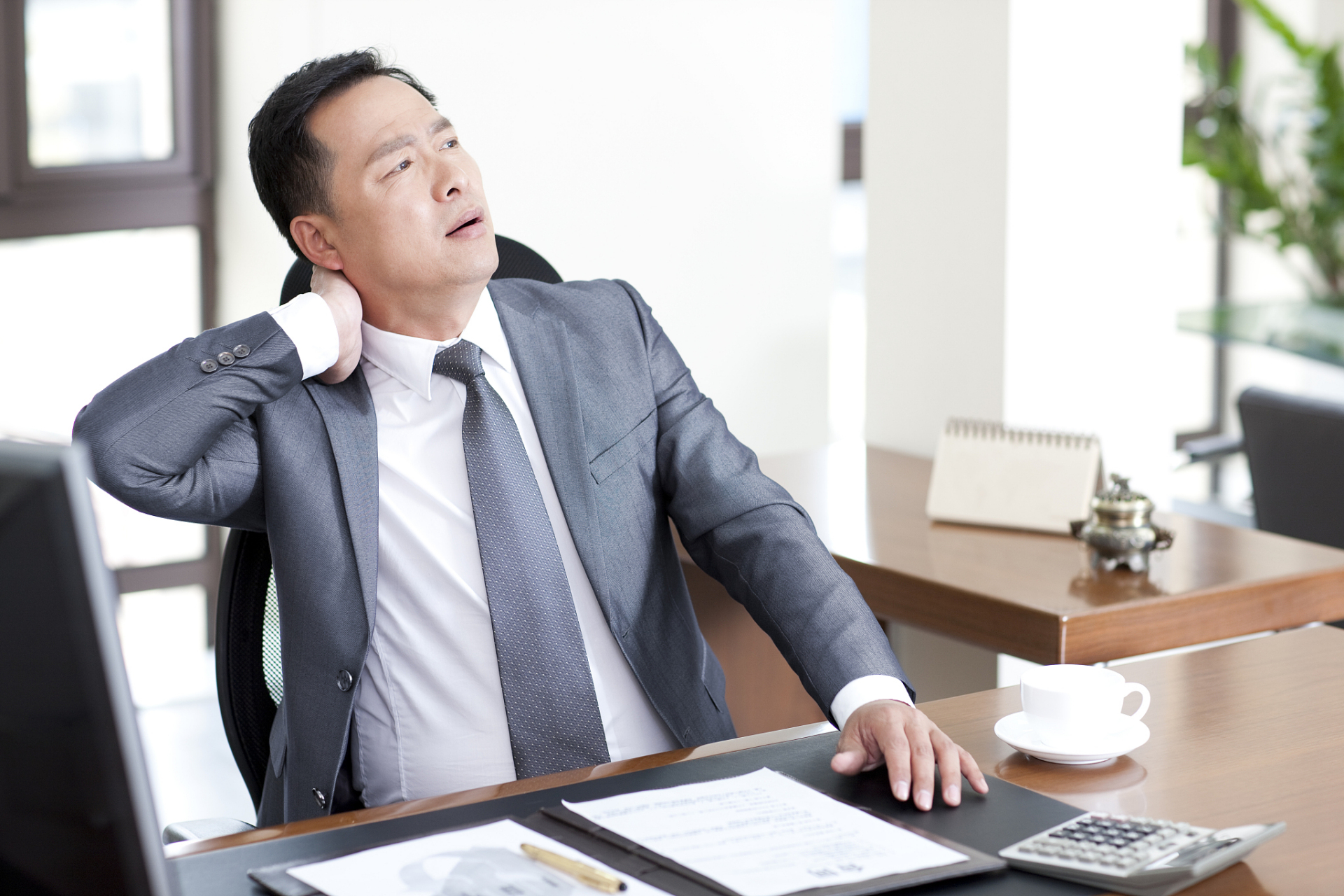 中年人,在职场的心酸,有几人能懂?