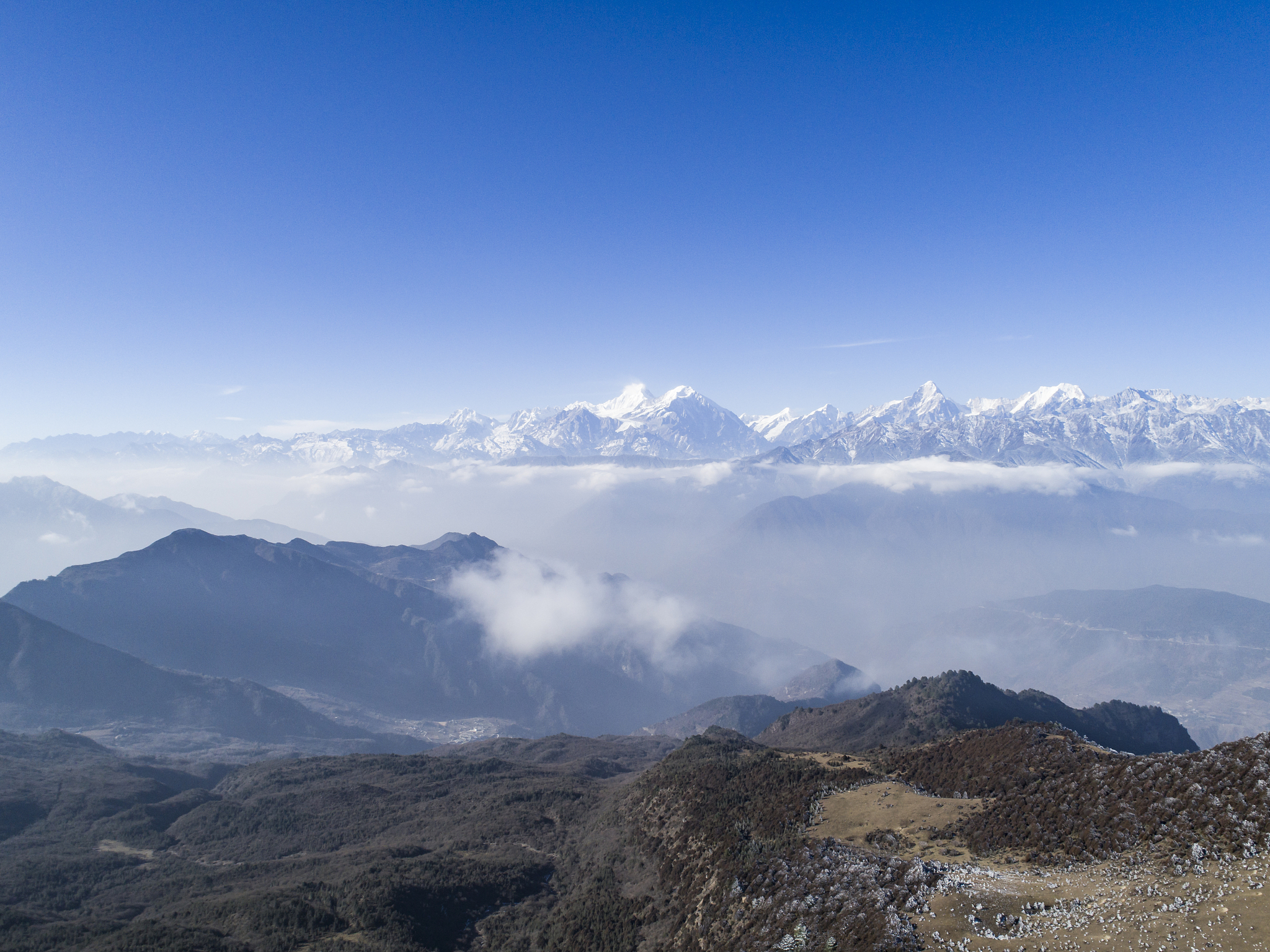 "四川牛背山旅游攻略:沉浸式体验山水之巅的壮丽风光"
