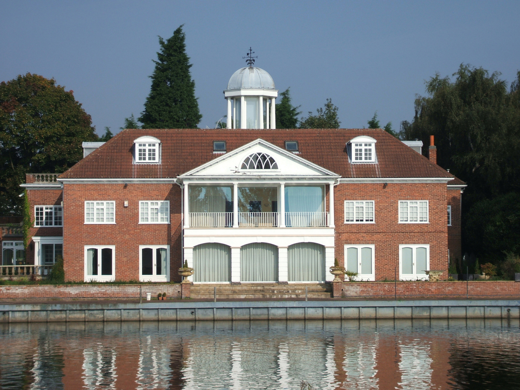 来一波:俄罗斯农村别墅自建房设计图纸,你想要吗?