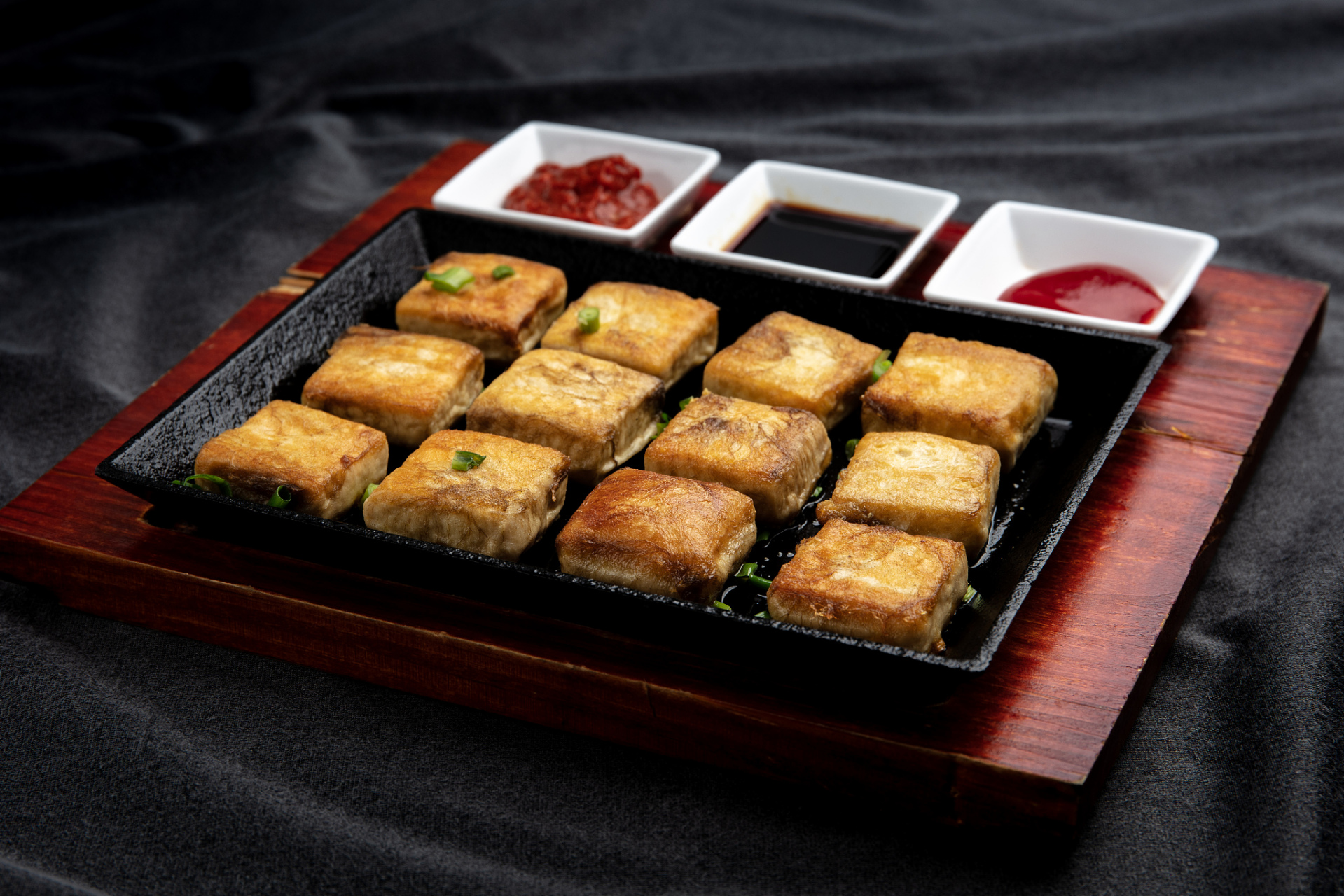 安徽城市吃喝玩乐#徽州毛豆腐也叫霉豆腐,徽州地区传统名菜,是一种