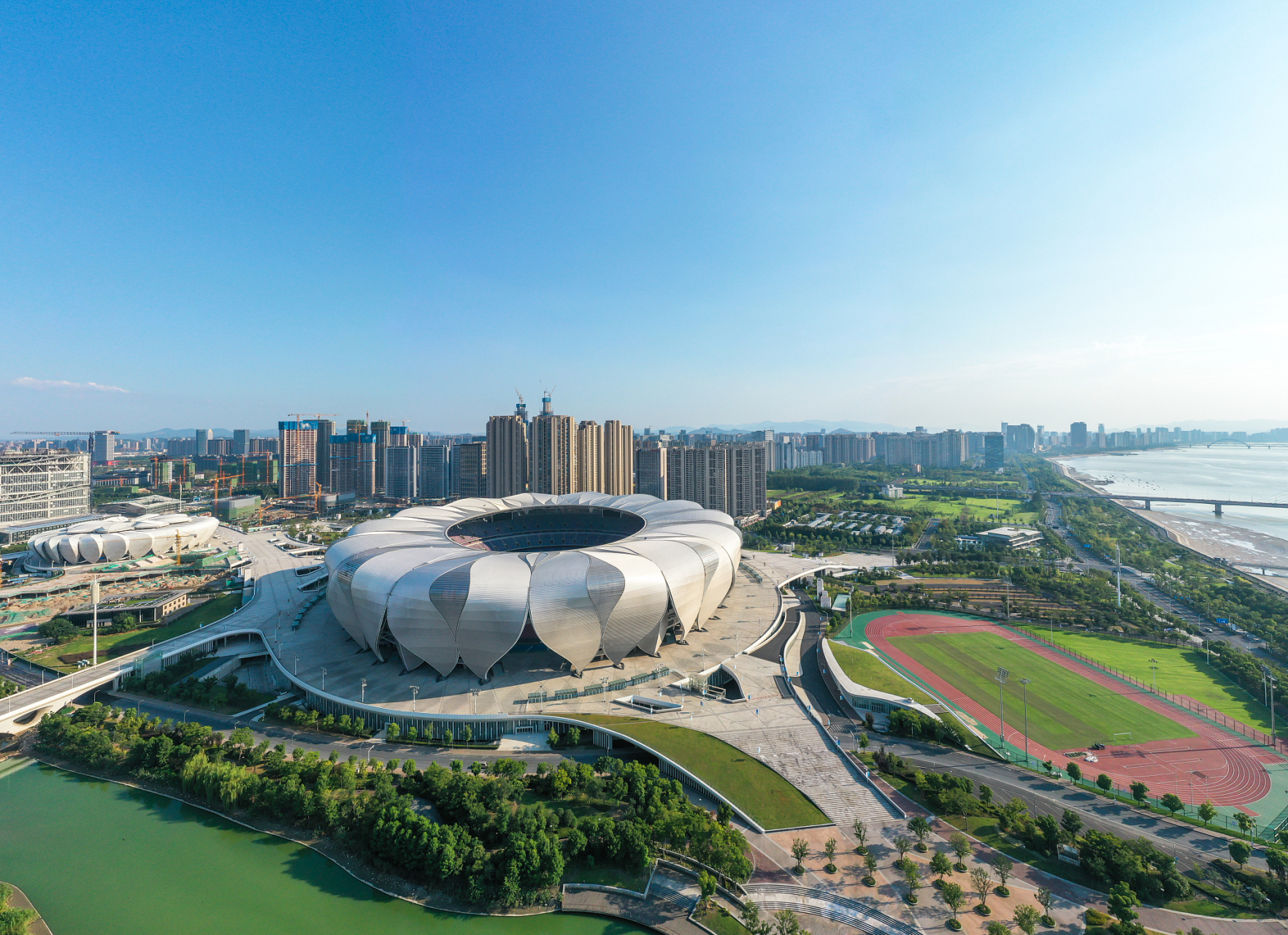 亚运fun体验# 杭州奥体中心:体育的盛会 杭州奥体中心是2023年亚运会