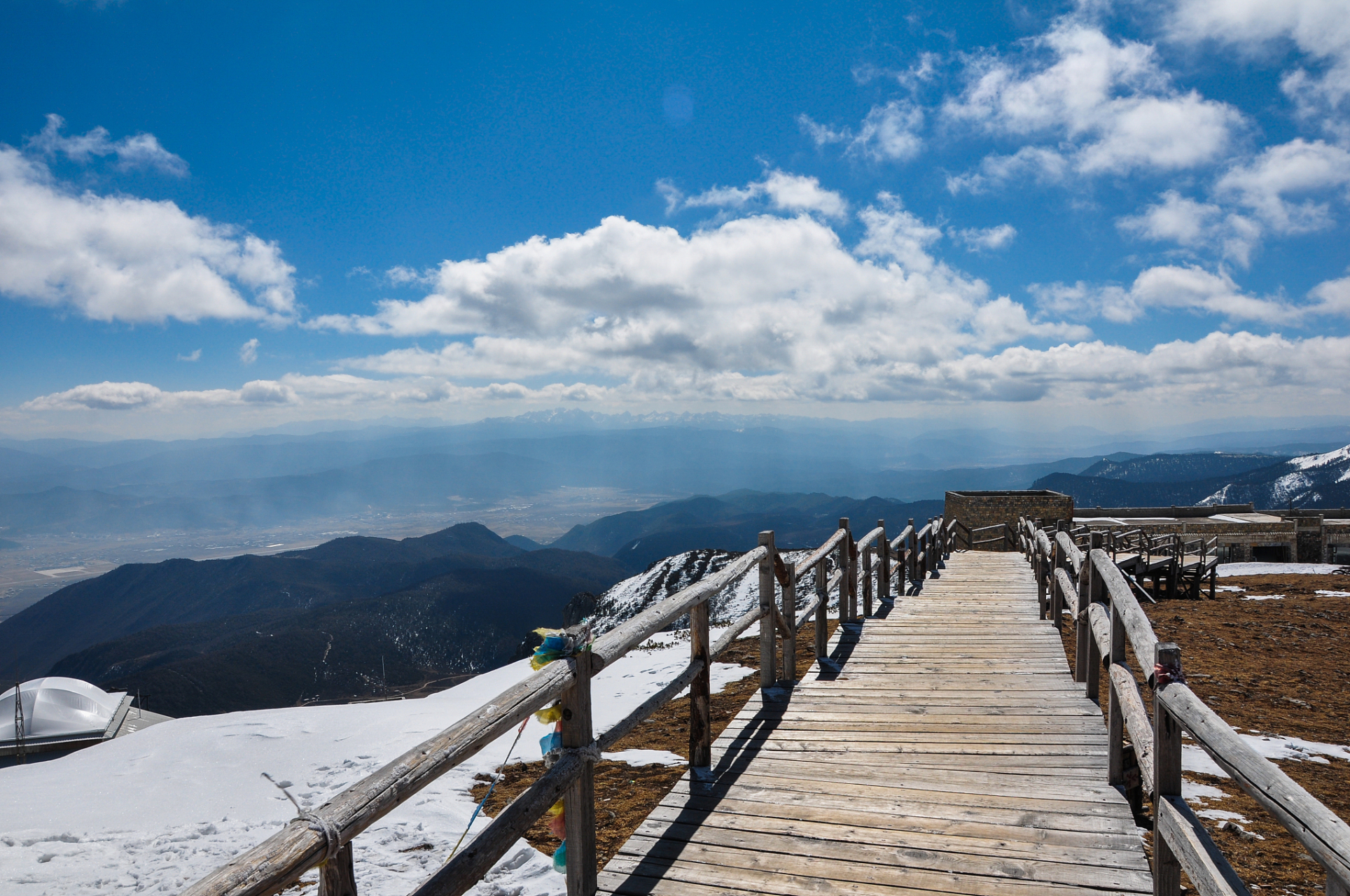 西岭雪山位于四川,被誉为人间仙境.