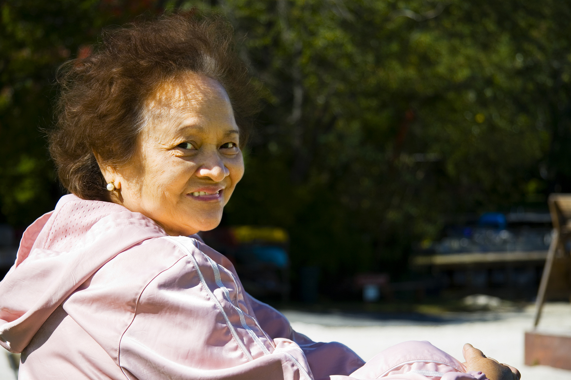 杭州大妈的言论引发思考:生娃与财富之间的价值取舍  近日,杭州一位
