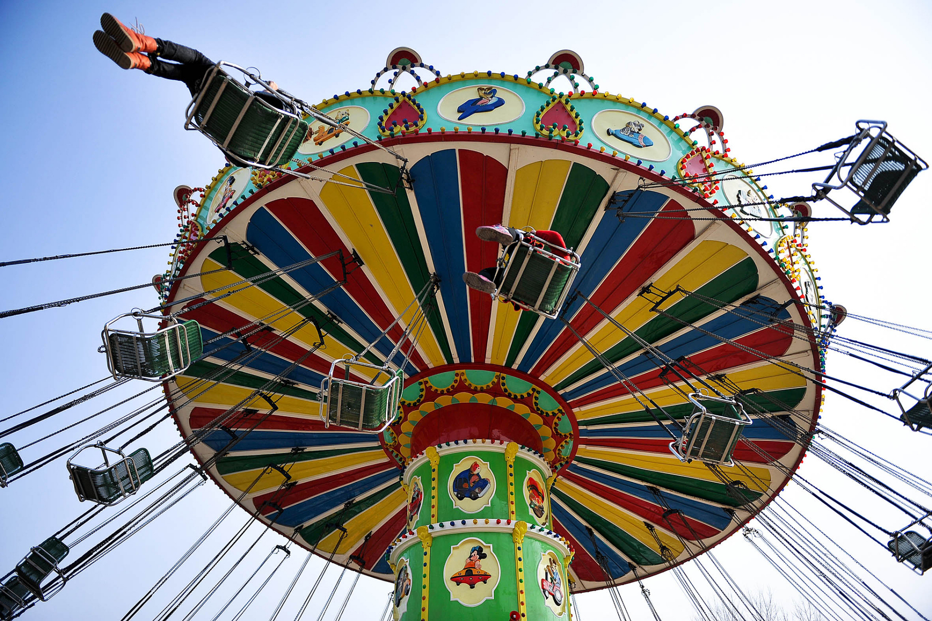 邵东怡卉园游乐场,畅享无尽乐趣!设施完备,景色如画.