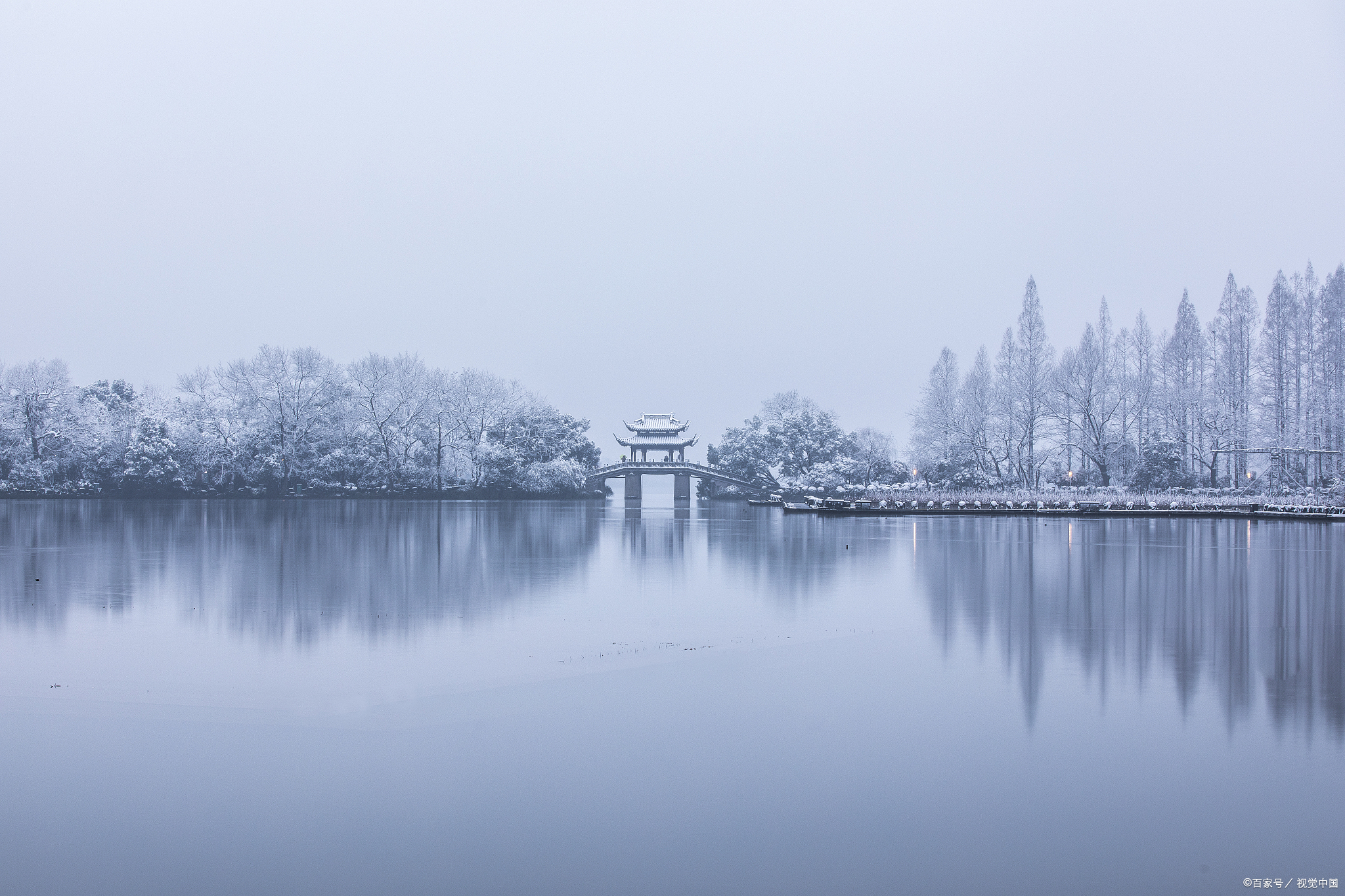 经典名篇《湖心亭看雪》,世事一场大梦,人生几度秋凉