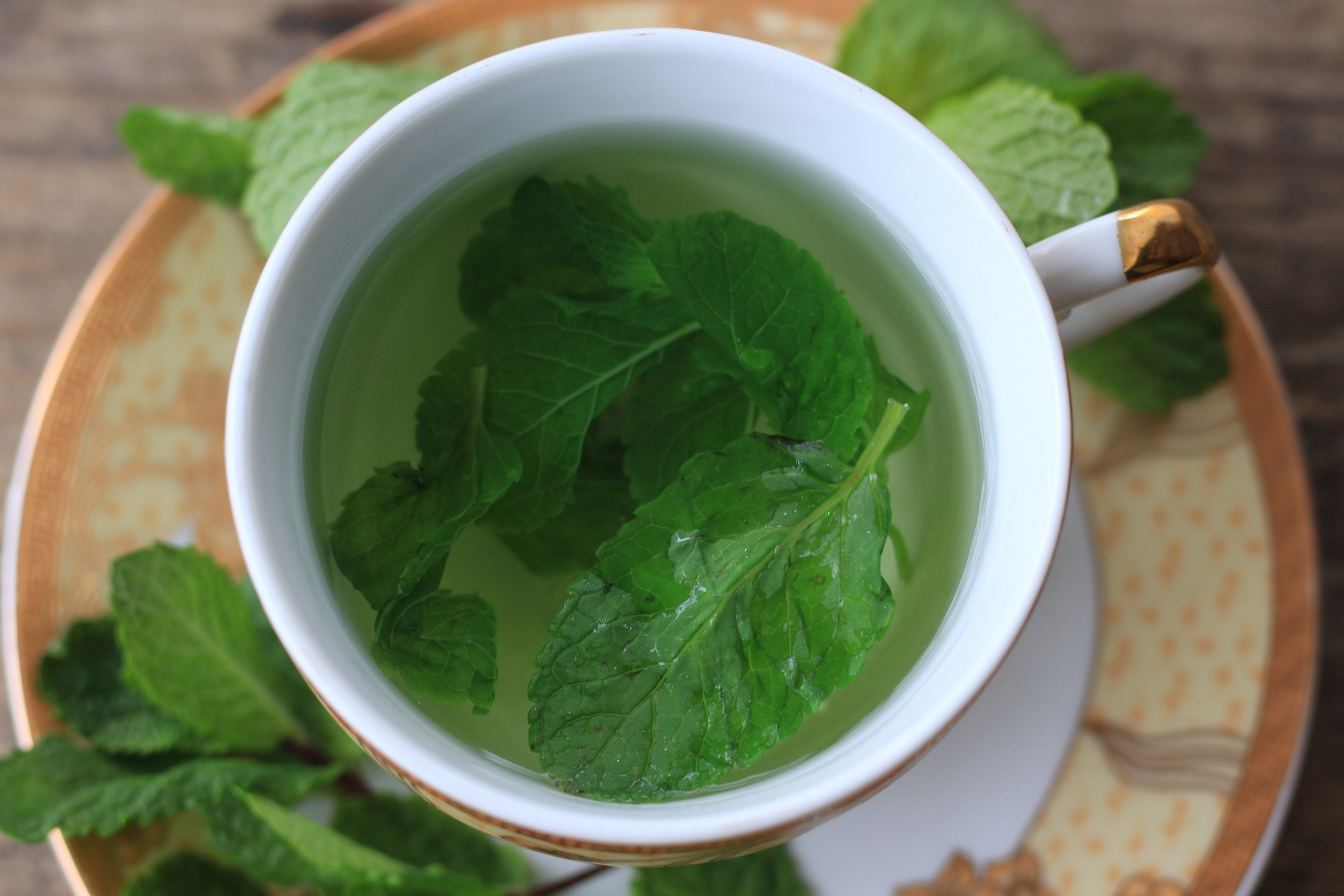 紫苏叶泡水喝有什么好处?