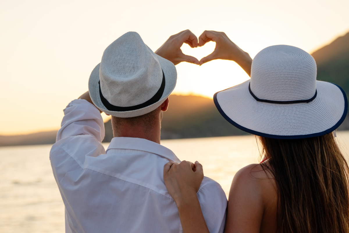 爱心情侣互拍后背图片真实