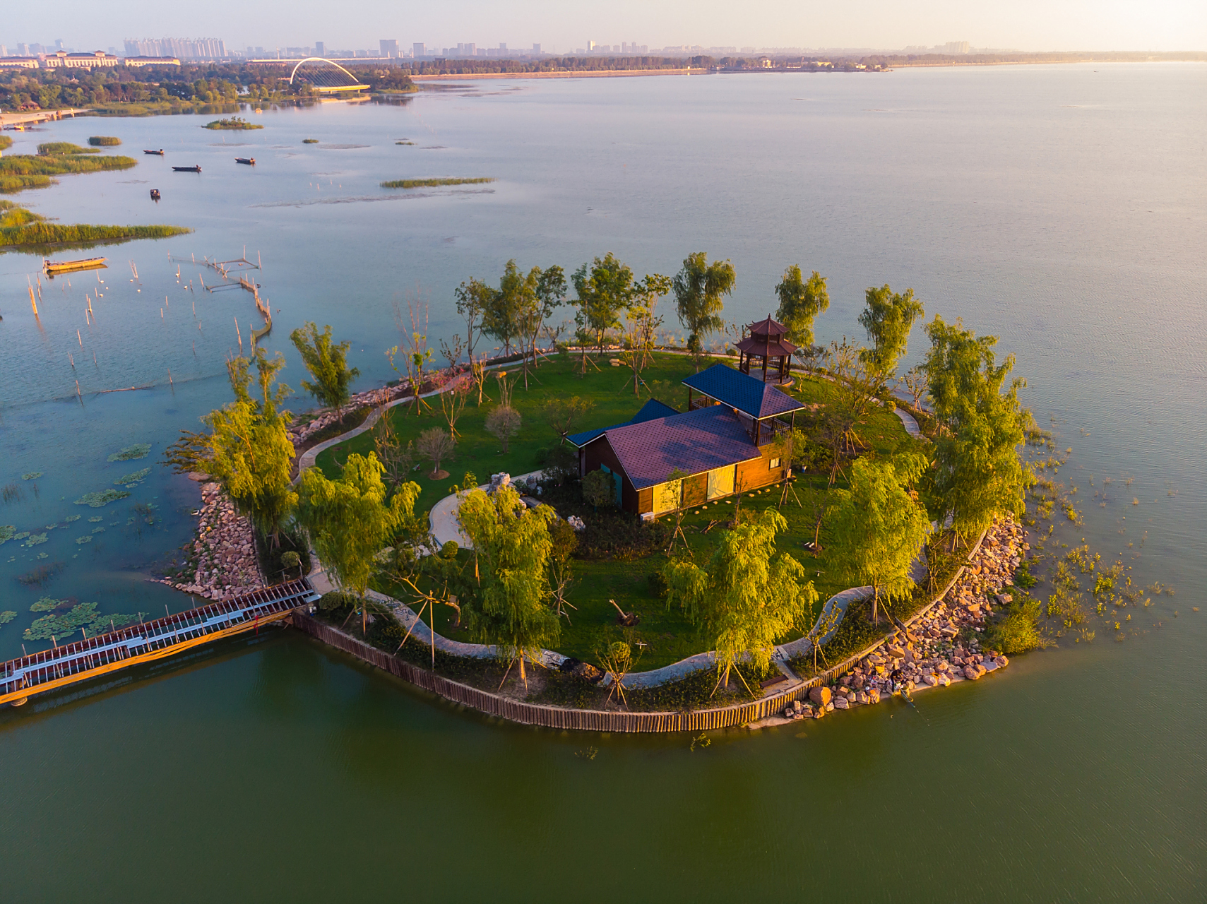 武汉赏春记# 后官湖国家湿地公园,作为武汉最大的原生态湿地公园,以