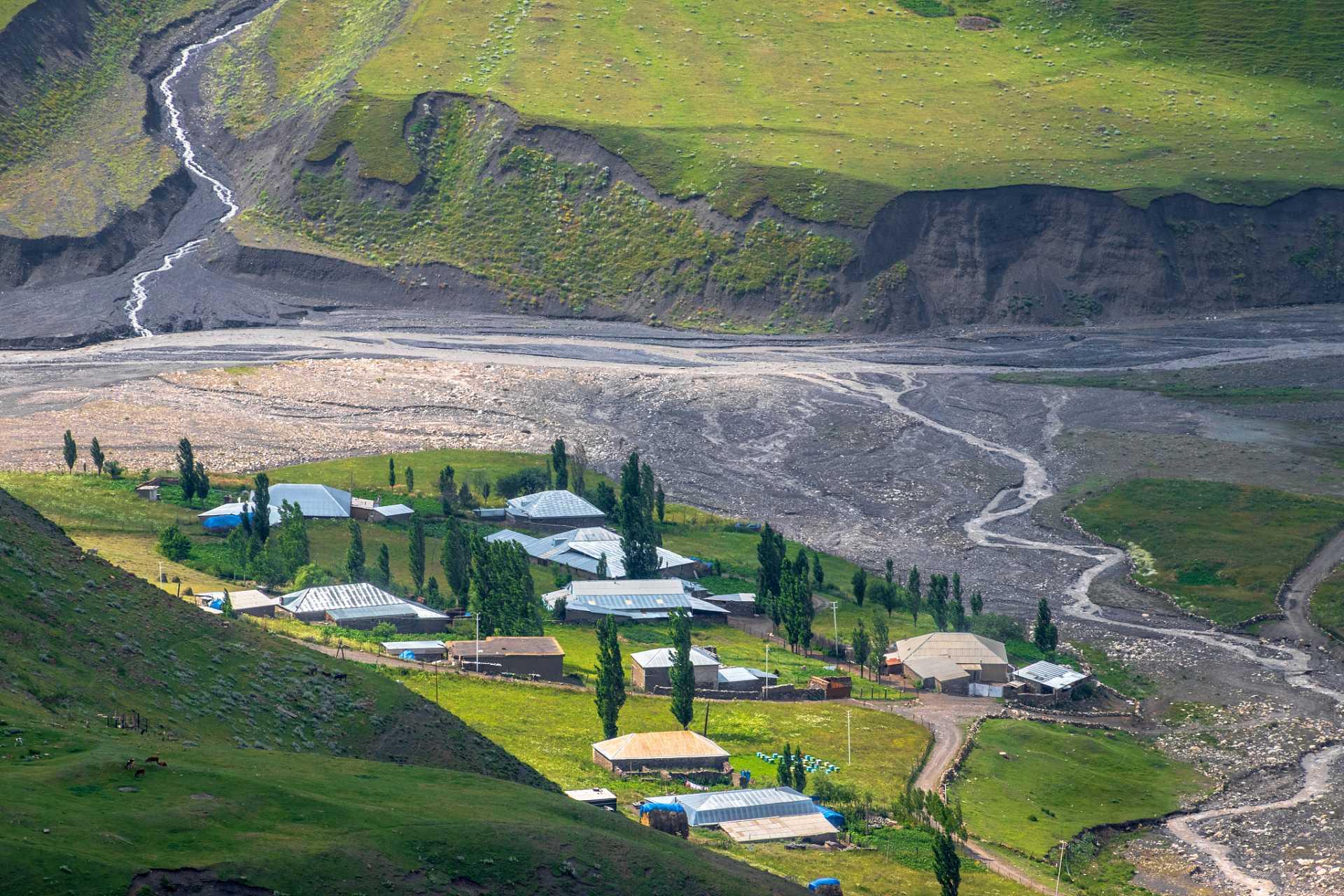 奇遇那拉提#新疆那拉提天云台位于新疆维吾尔自治区和田地区和田县的