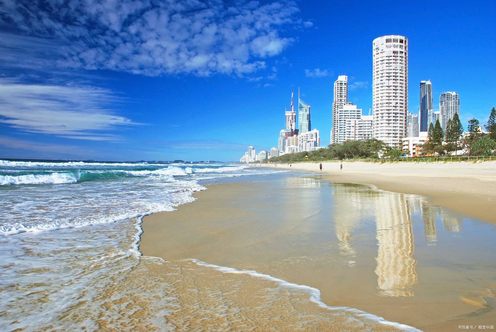 黄金海岸是澳大利亚著名的海滨旅游胜地,有很多值得一日游的地方