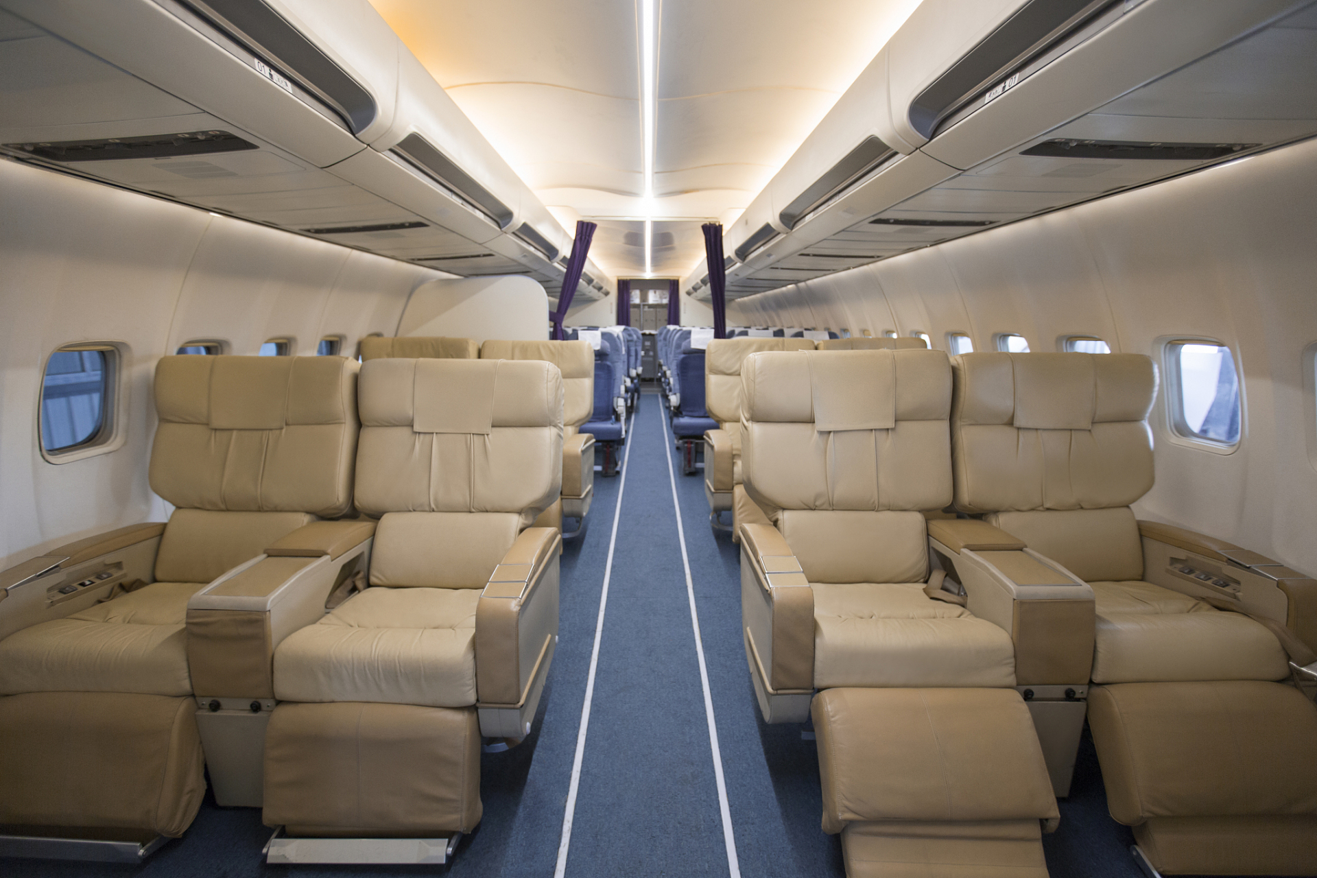 空客320中型飞机座位哪里好|空客320是一种中型客机,座位的好坏因人而