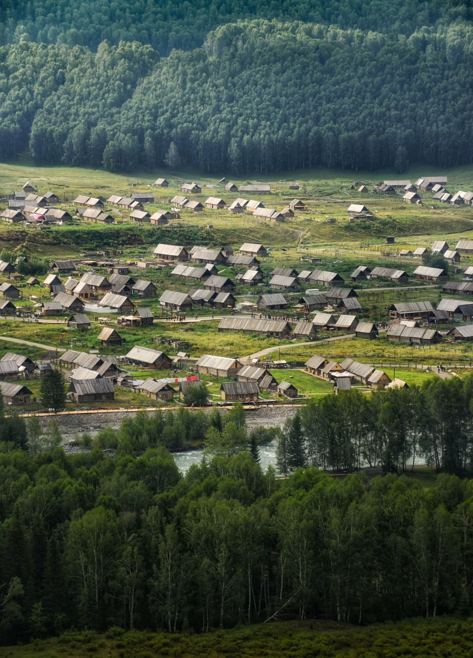 跨年创作挑战赛# 禾木村是新疆著名的古村落之一,位于阿勒泰地区的