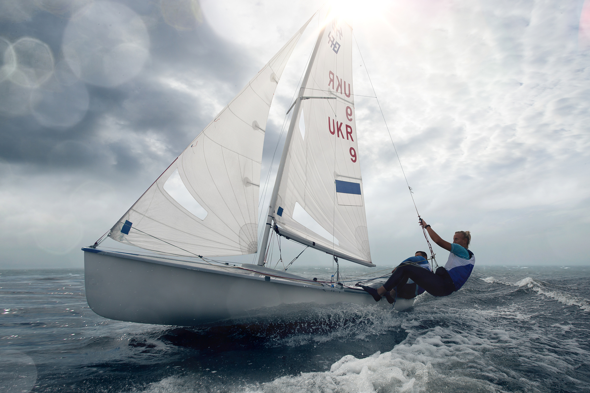 李阳和王磊的友谊小船经历风波后重新启航,他们珍惜彼