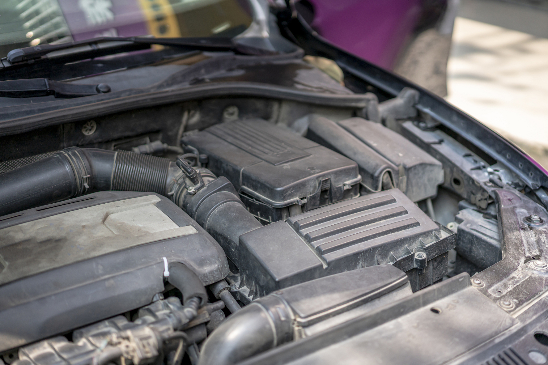 12款途锐3.0t,21万公里5000公里提示加机油.