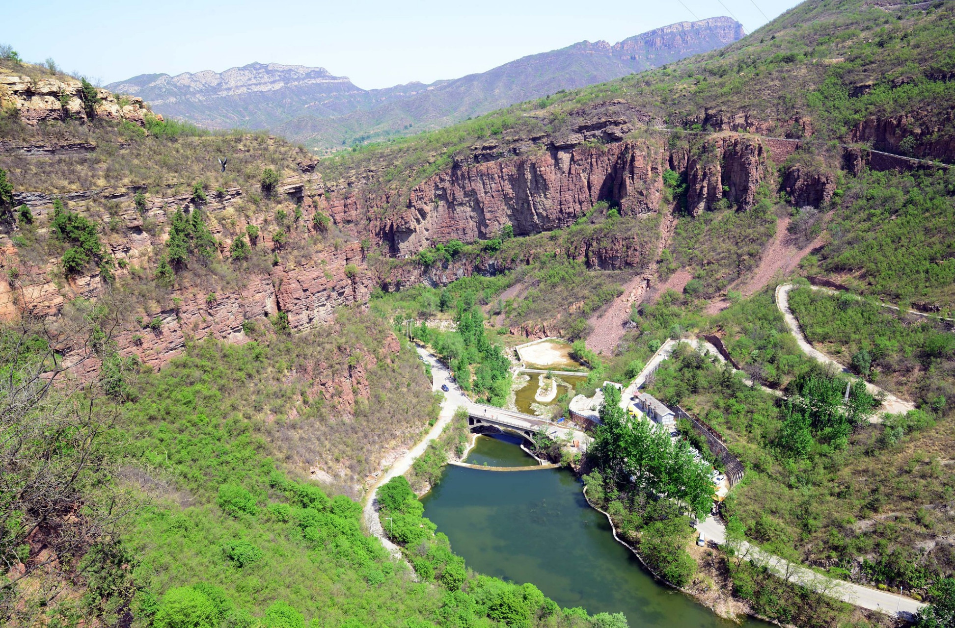 云丘山风景区属国家aaaaa级旅游景区,是晋南根祖旅游核心景区,中华