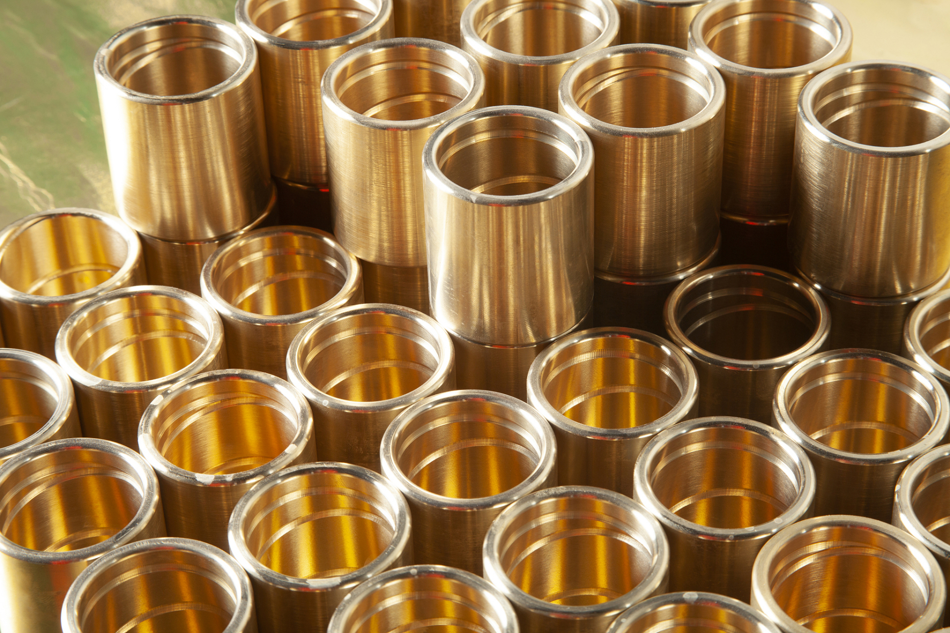 58家机构集中调研,7月或将起飞  这是我整理的《6只复合铜箔龙头》