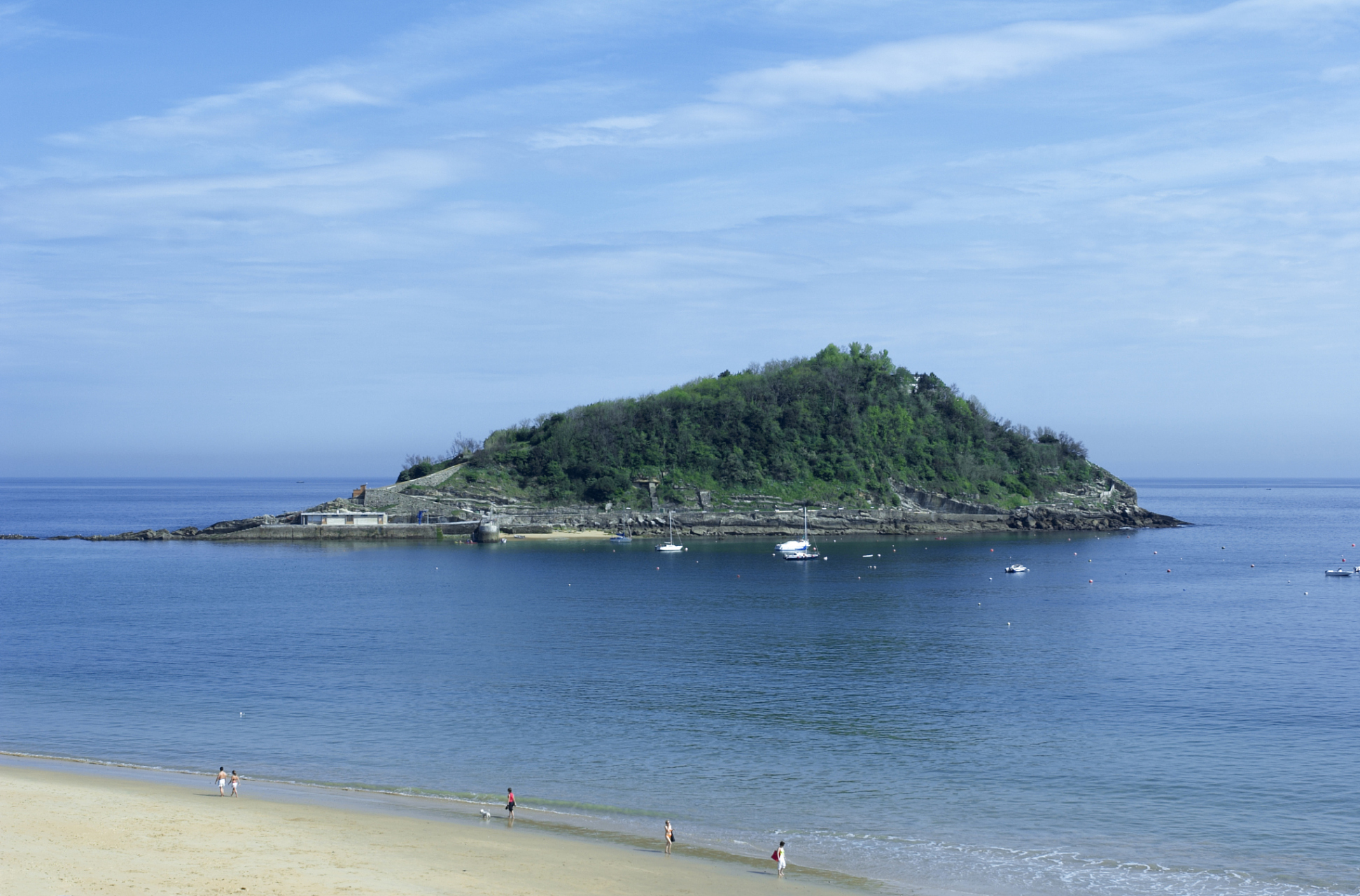 舟山群岛,一个神秘而充满魅力的海域,而岱山岛则是这片海域中的一颗