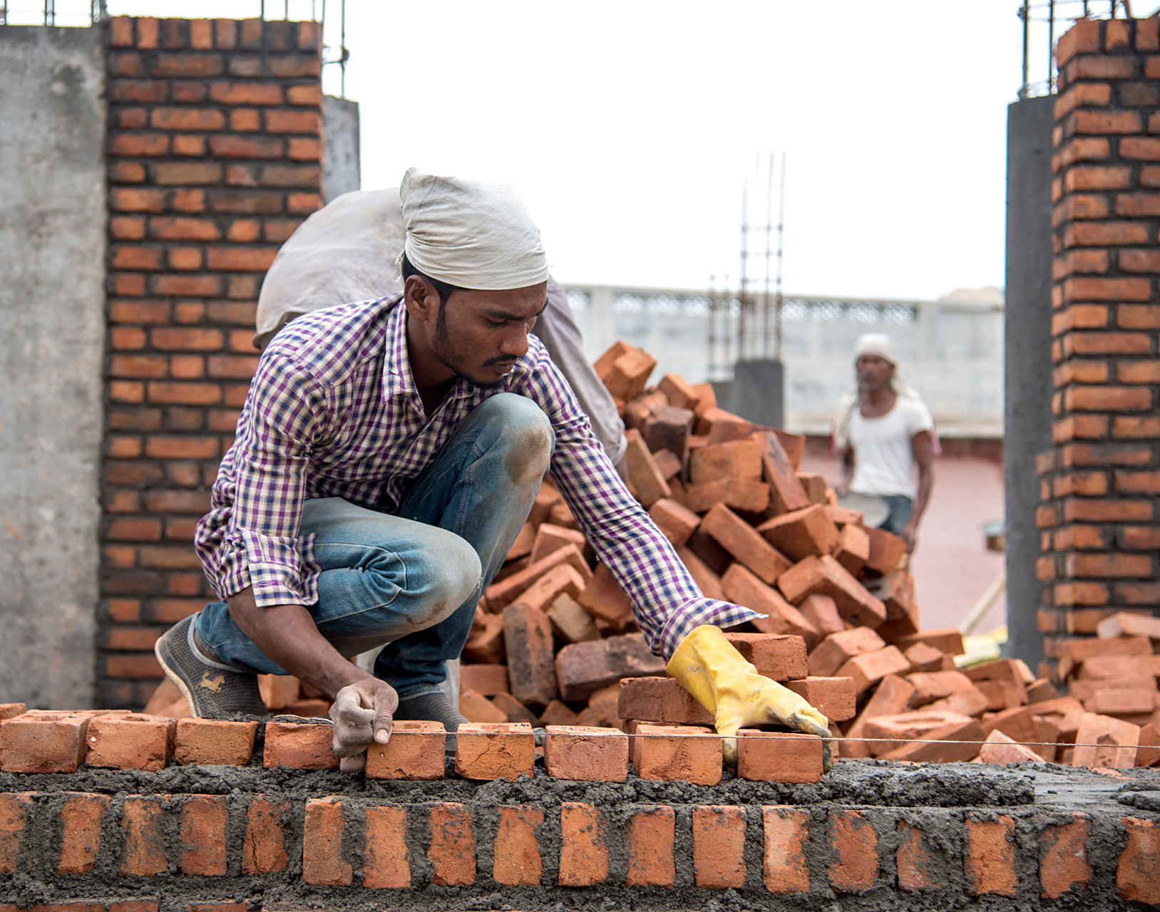 进城打工三十年#  写给自己 城市,是许多人的梦想之地,但在现实中