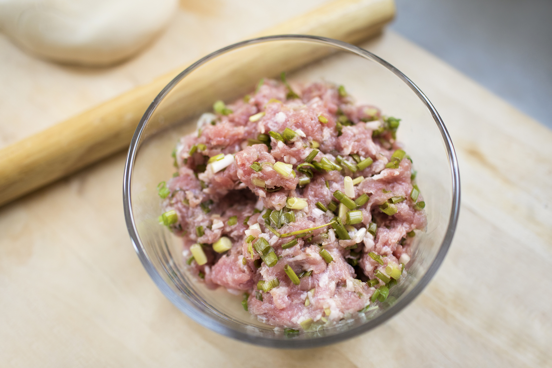 吃饺子还是自己绞肉馅放心,有神器帮忙,一点也不费力!#饺子馅