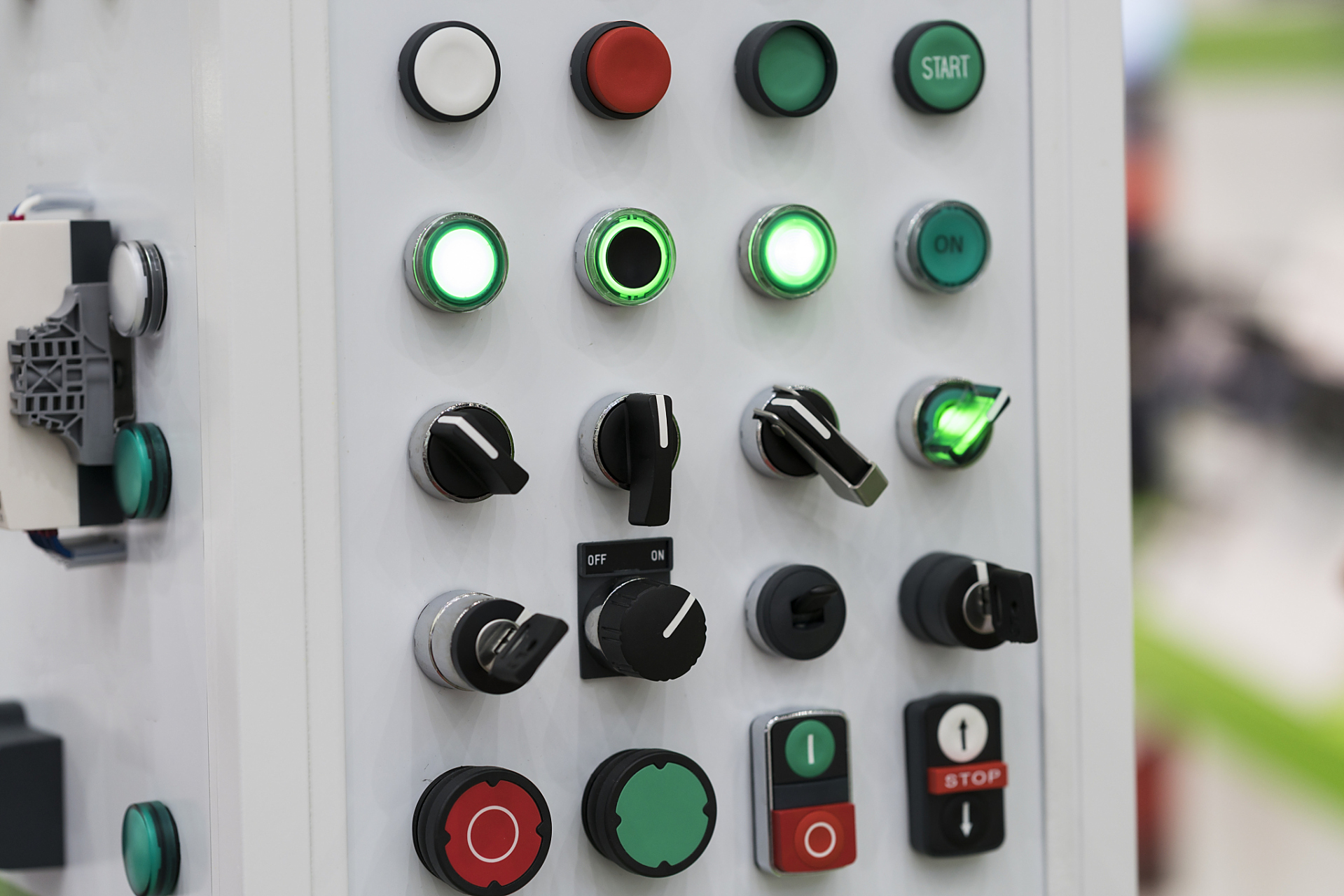 中国模拟开关市场蓬勃发展,产品琳琅满目,应用广泛