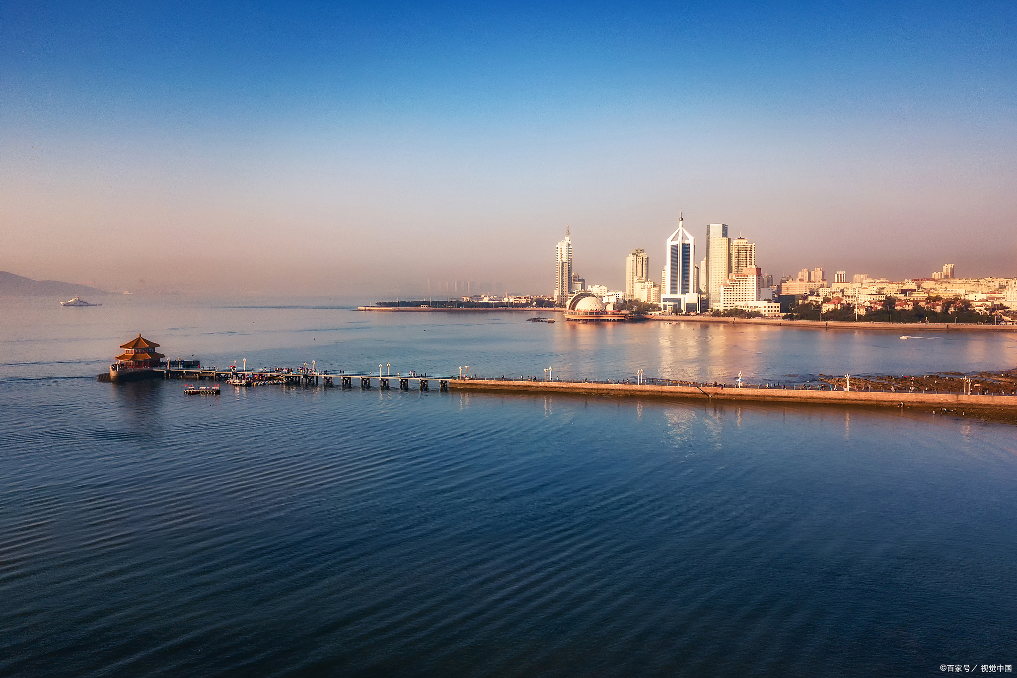 青岛栈桥景点介绍,游玩和观赏有什么注意事项?