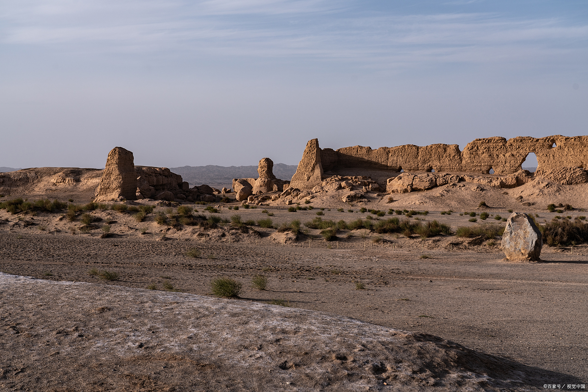 诤骨诗人,陈子昂,《送别出塞》,唐诗咱们一起读 平生闻高义,书剑百夫