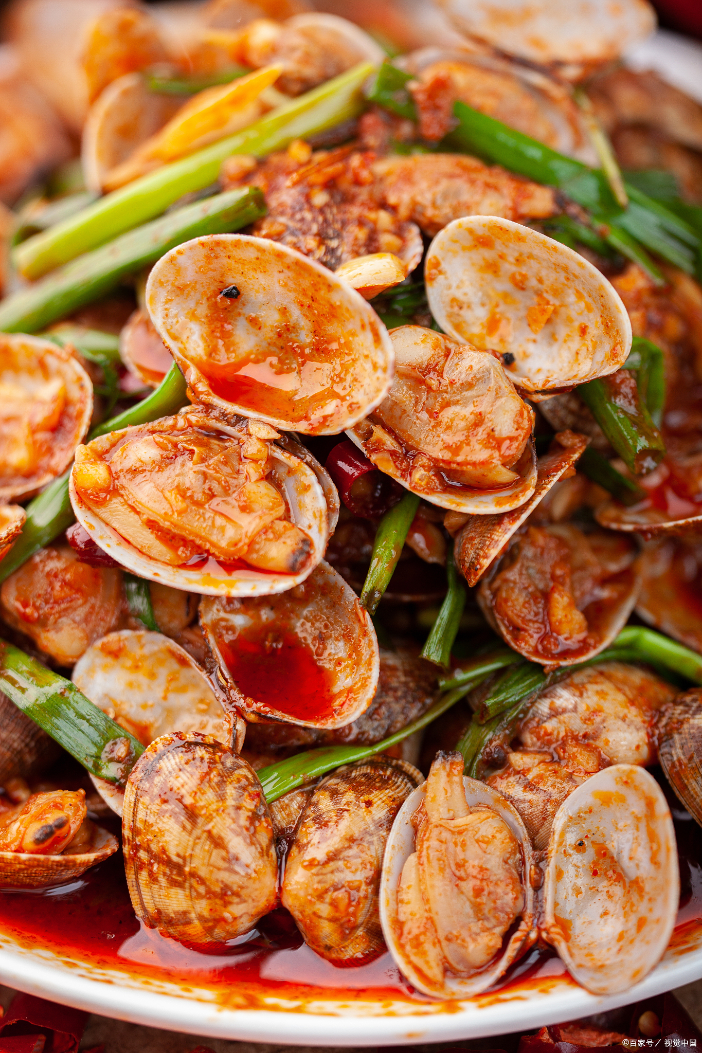 1把辣椒2斤花甲,爆炒出锅香辣解馋,开胃下饭