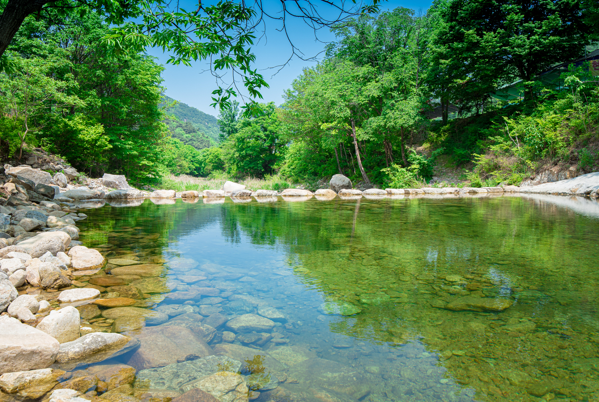 三水源生态旅游度假区位于山东省淄博市国家级风景名胜区-博山,是一处