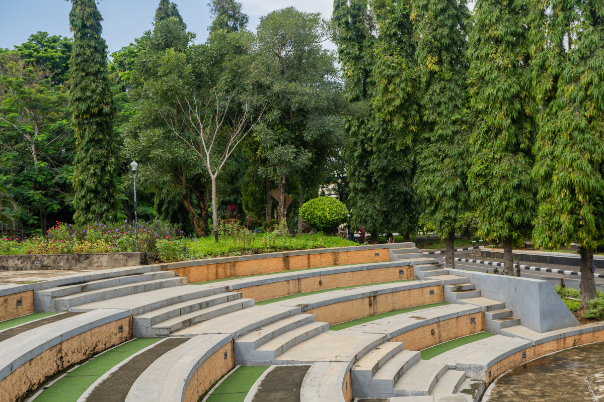 坐标县城某部门,工资2960元,租房现在涨到一个月600