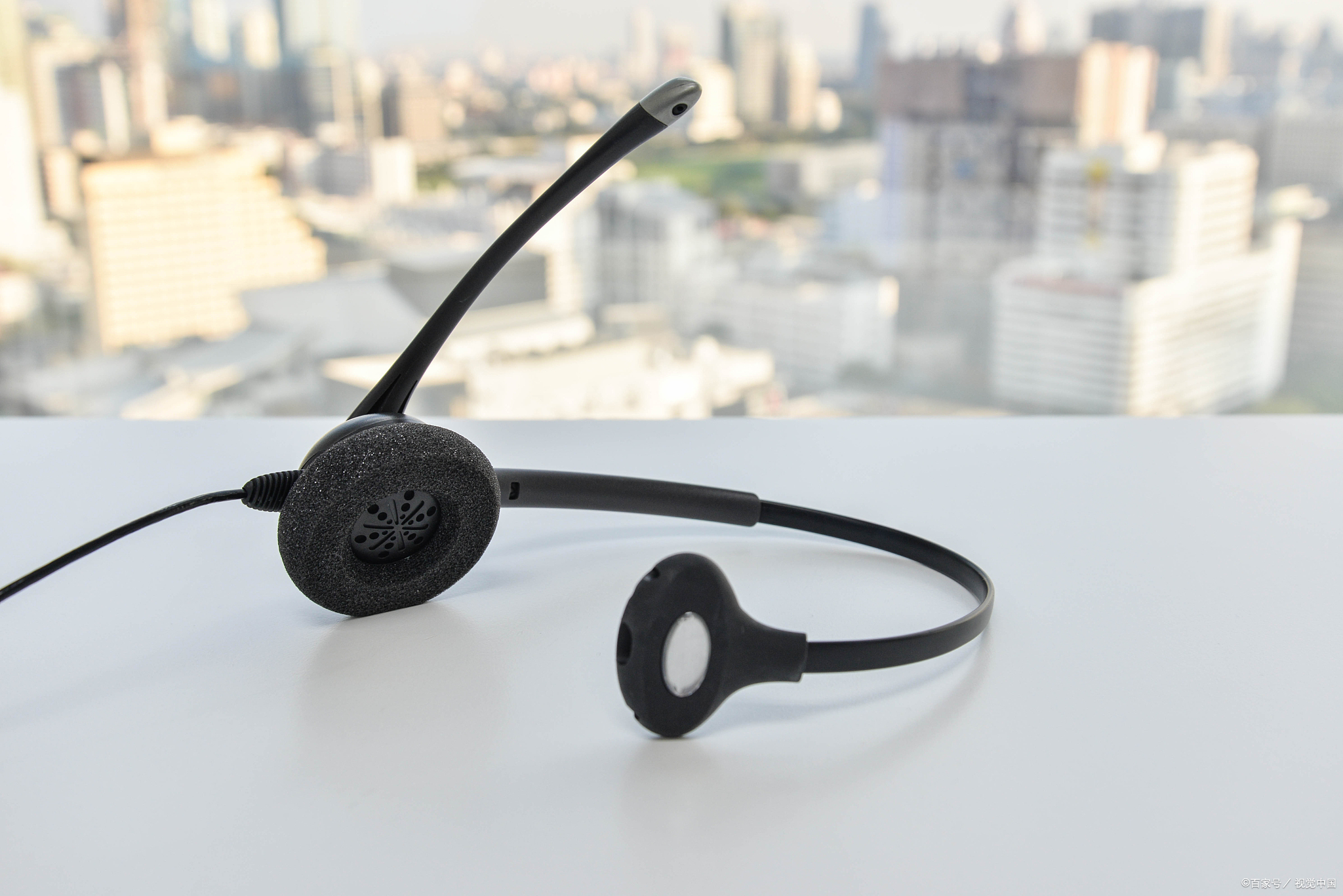 哪种类型的耳机不伤耳朵?