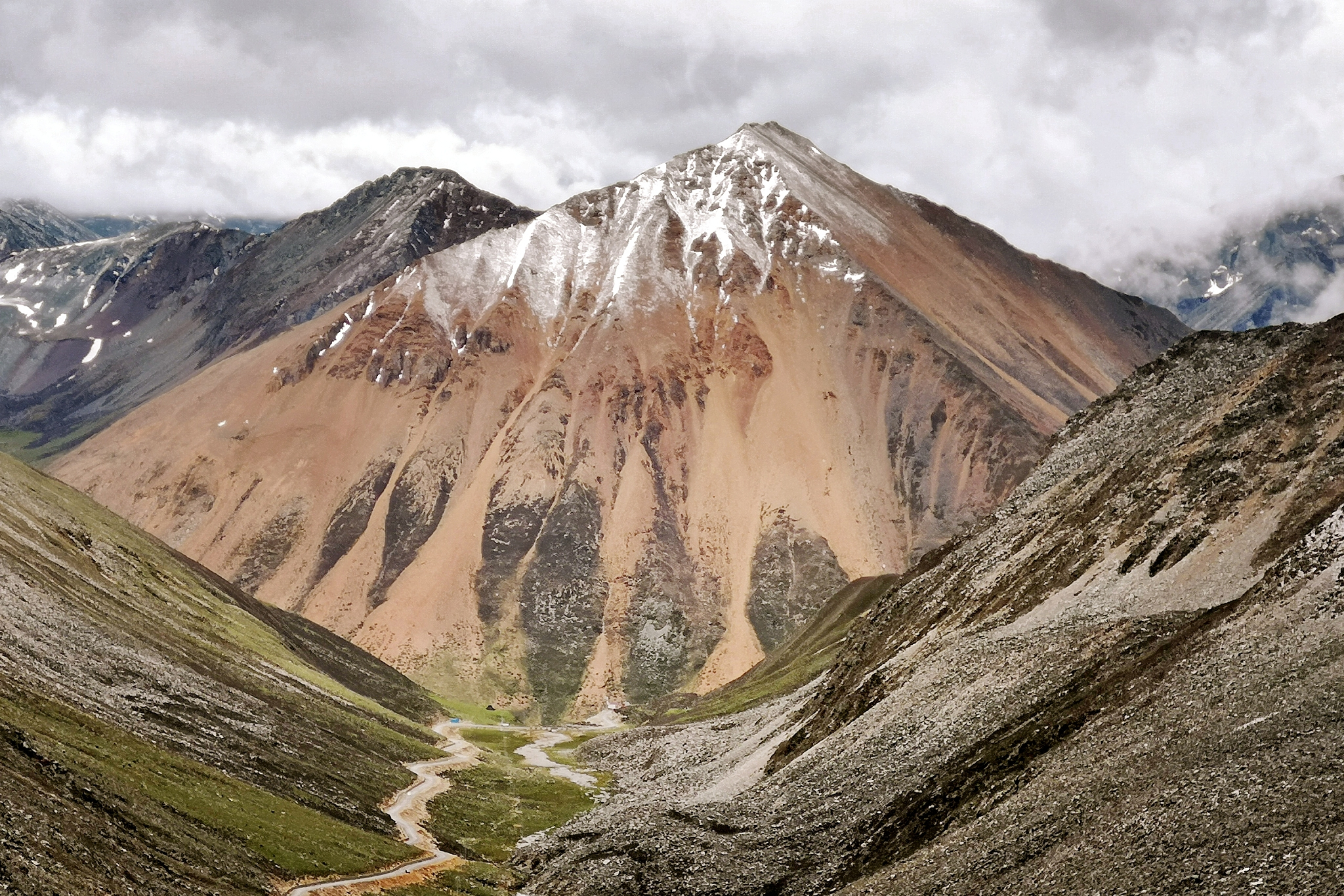 混元山图片